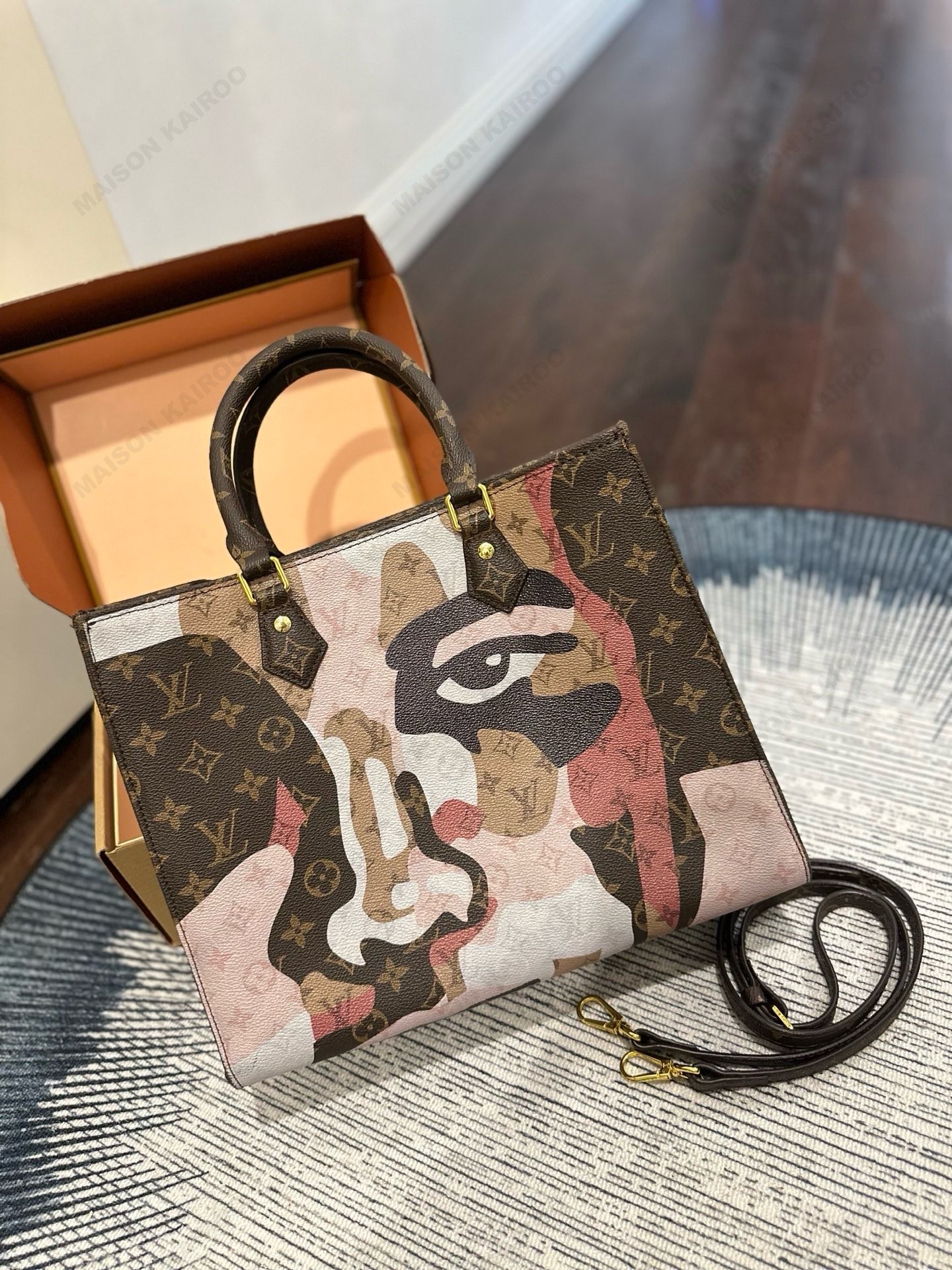 Louis Vuitton LV OnTheGo MM Kid Super Abstract Fragmented Face Art Monogram Canvas Top Handle Tote Bag - KAIROO