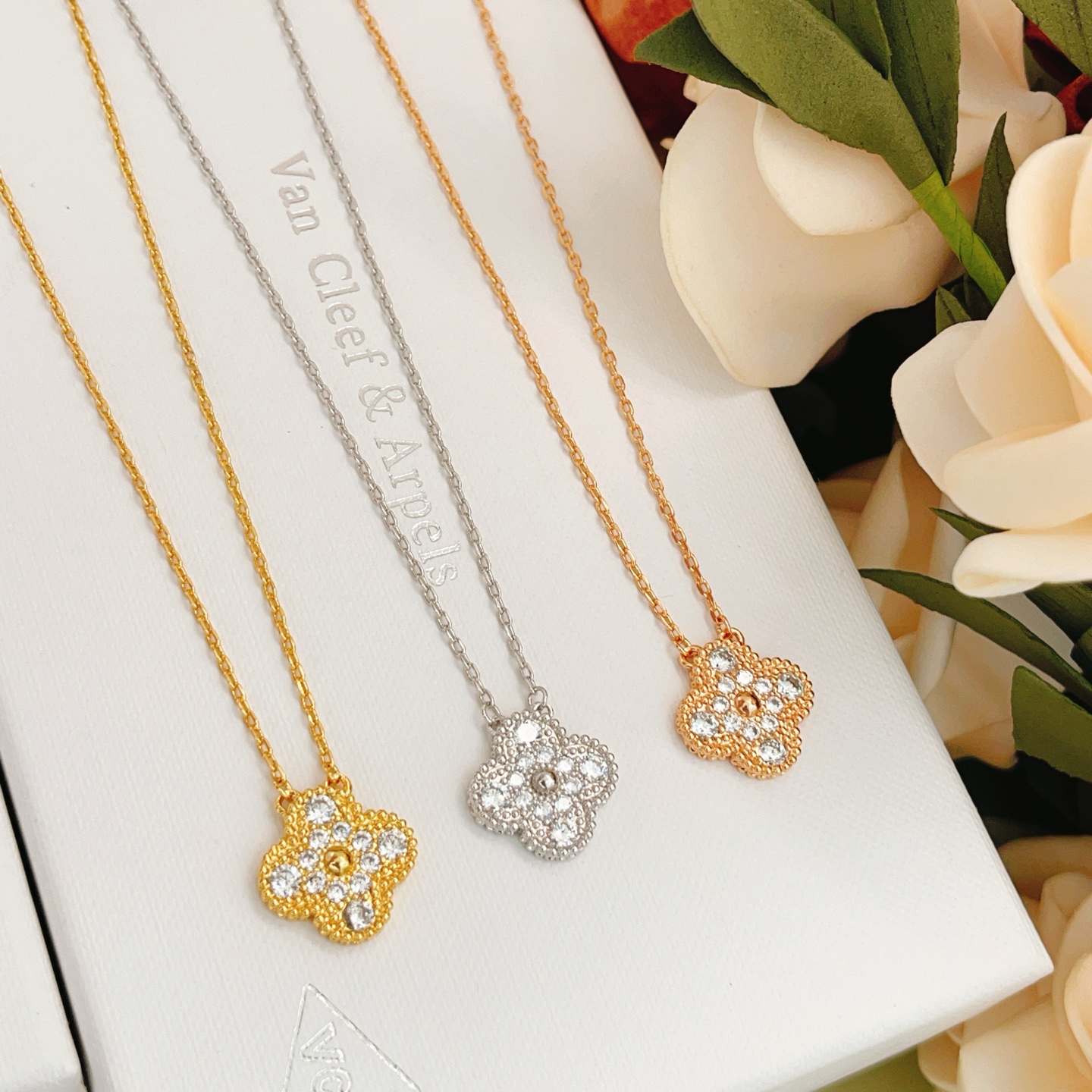 Van Cleef Fashion Necklace