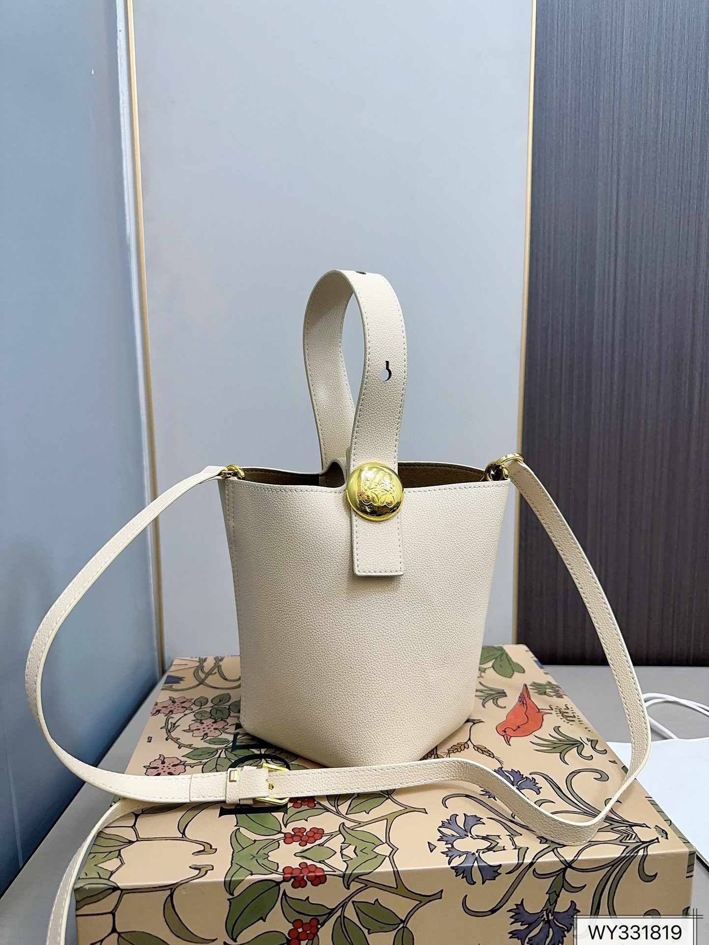 Loewe White Mini Pebble Leather Gold Metal Anagram Handle Shoulder Bucket Bag - KAIROO