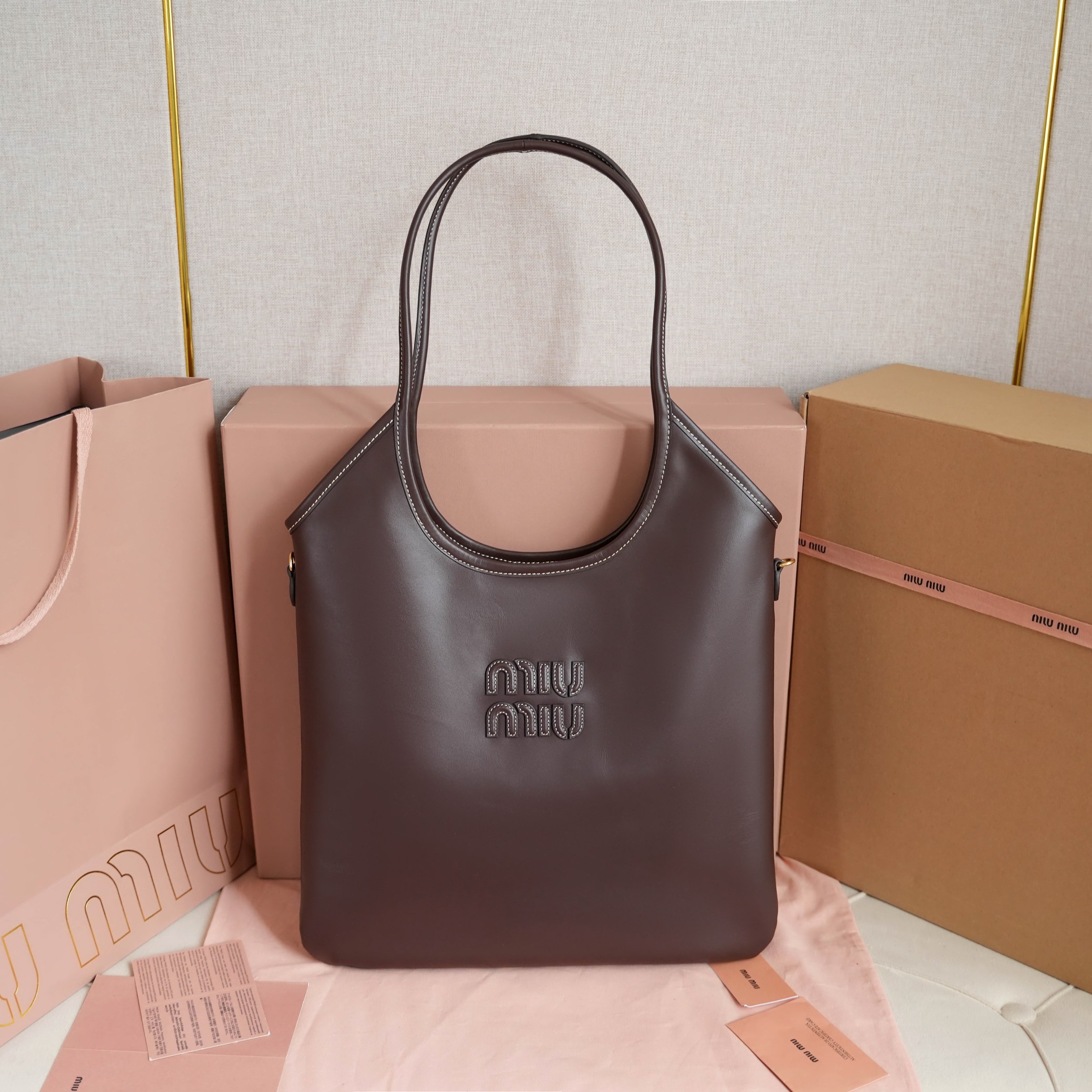 Miu Miu  Heather Ivy Leather Tote Bag 5BG231