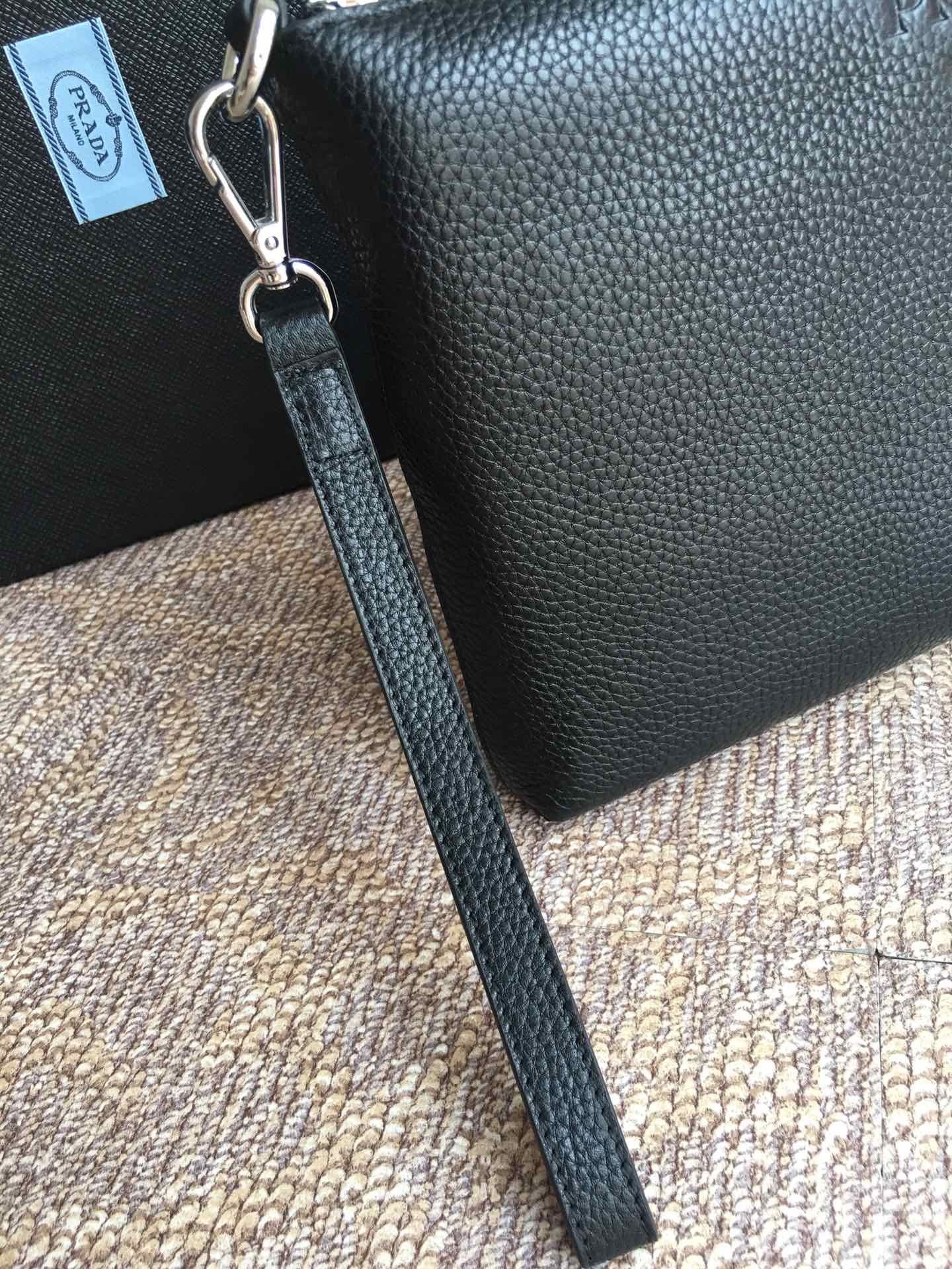 Prada CLUTCH 29 IN BLACK GRAINED CALFSKIN SILVER HARDWARE