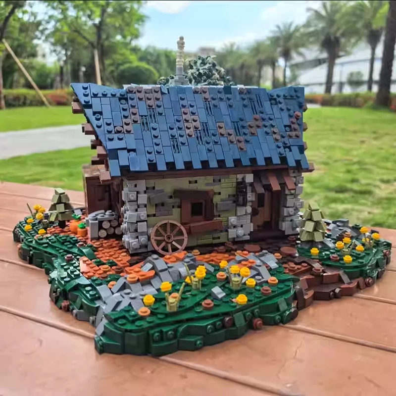 MOC 35444 - Witch Hut