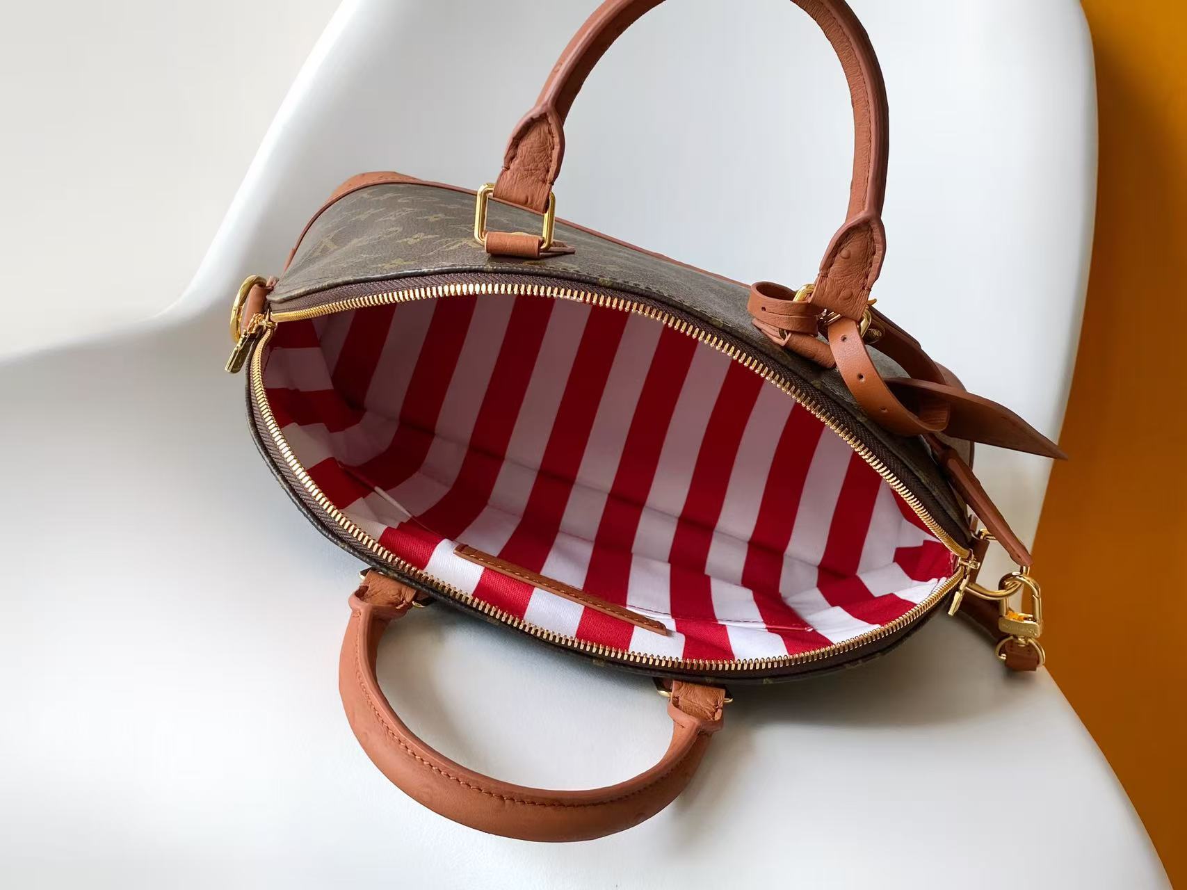 Louis Vuitton Monogram Pattern Alma Medium Handbag