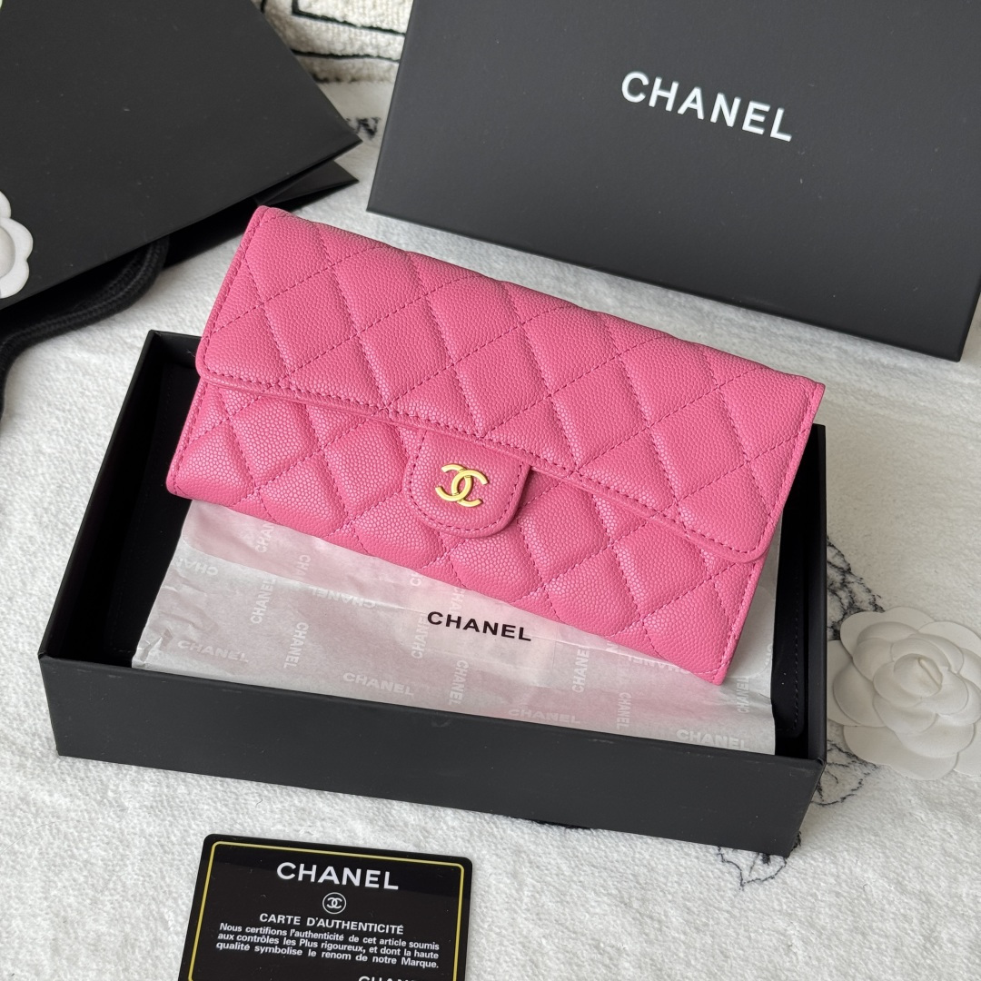 Chanel Classic Large Flap Wallet in Fuchsia Grained leather Gold-Tone Metal
