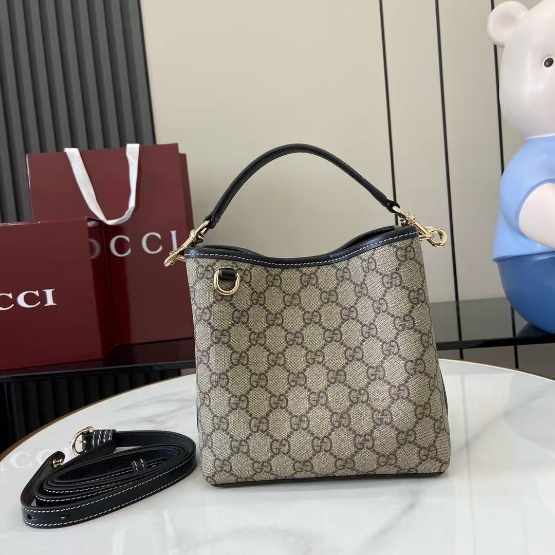 Gucci GG Emblem small bucket bag (10A Mirror Version)