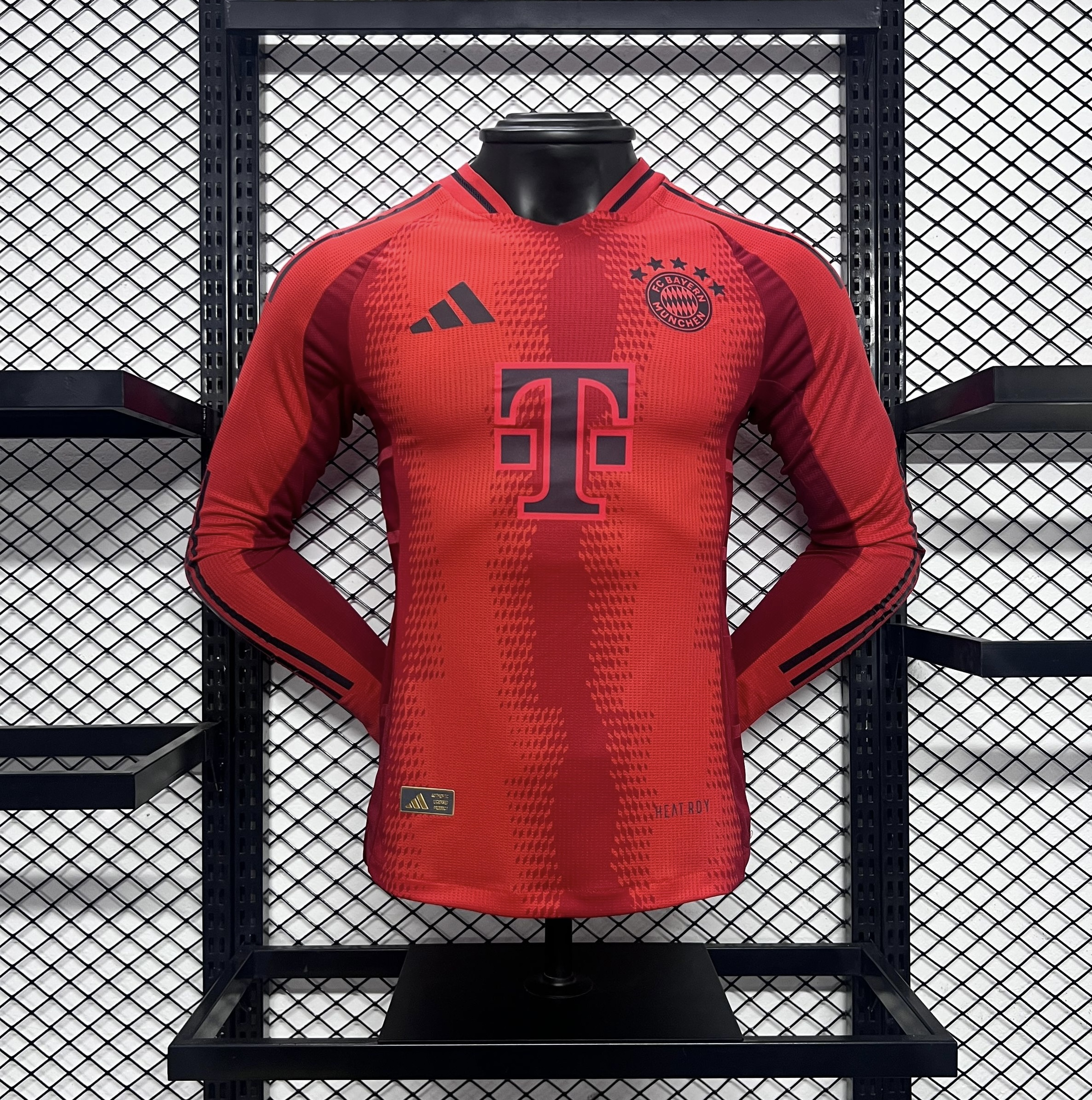 Player Bayern 24/25 Home  long sleeves