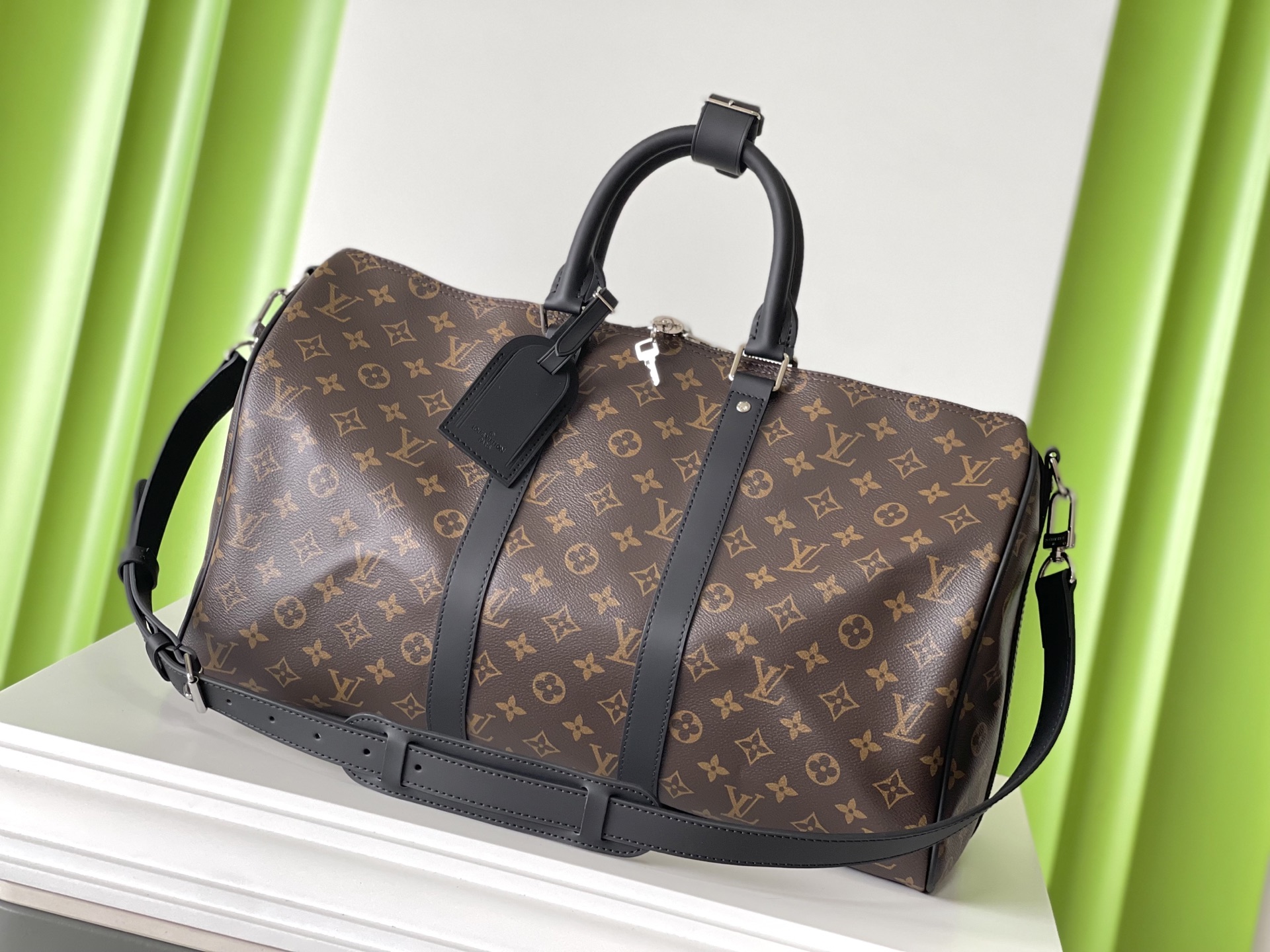 LV Men's Collection Bag M56711 iconic Keepall 45 Bandoulière