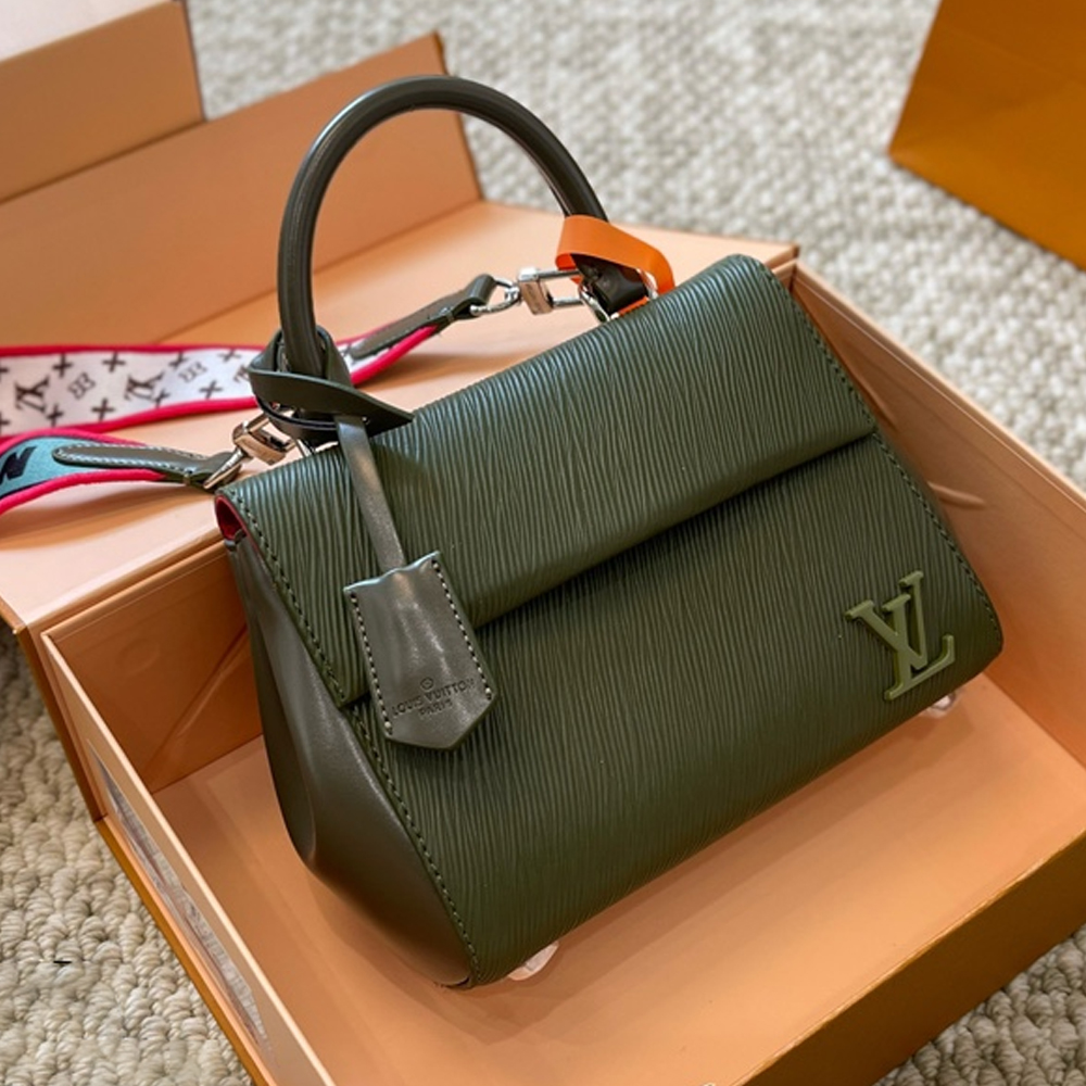 Louis Vuitton LV  Cluny Grained Leather Shoulder Handbag
