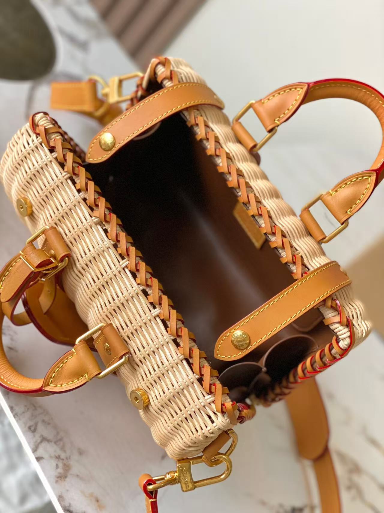 Louis Vuitton LV Keepall Bandouliere 25 handbag