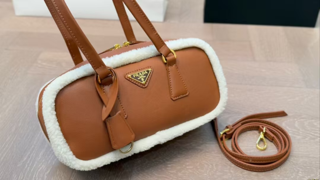 Prada Cute and Exquisite Bowling Bag Underarm Bag