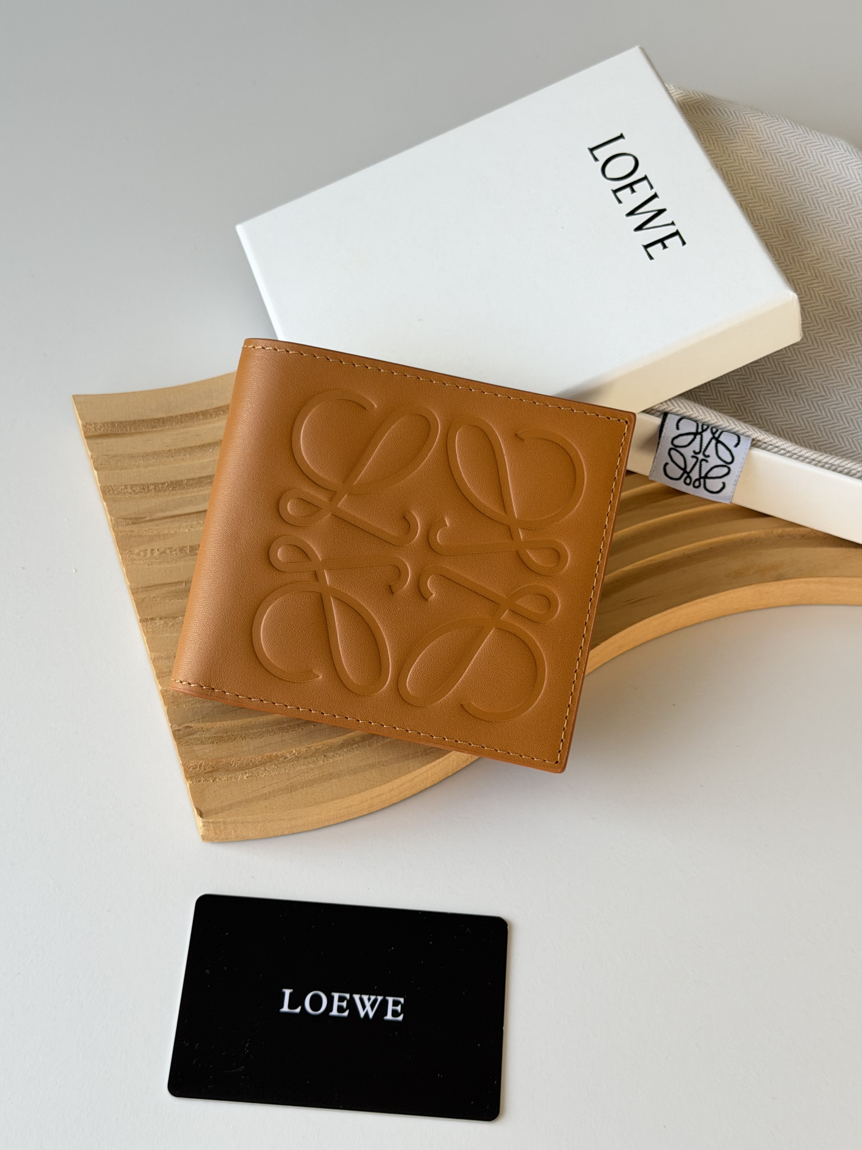 Loewe Anagram Giant Debossed Smooth Leather Bifold Short Purse Wallet - KAIROO