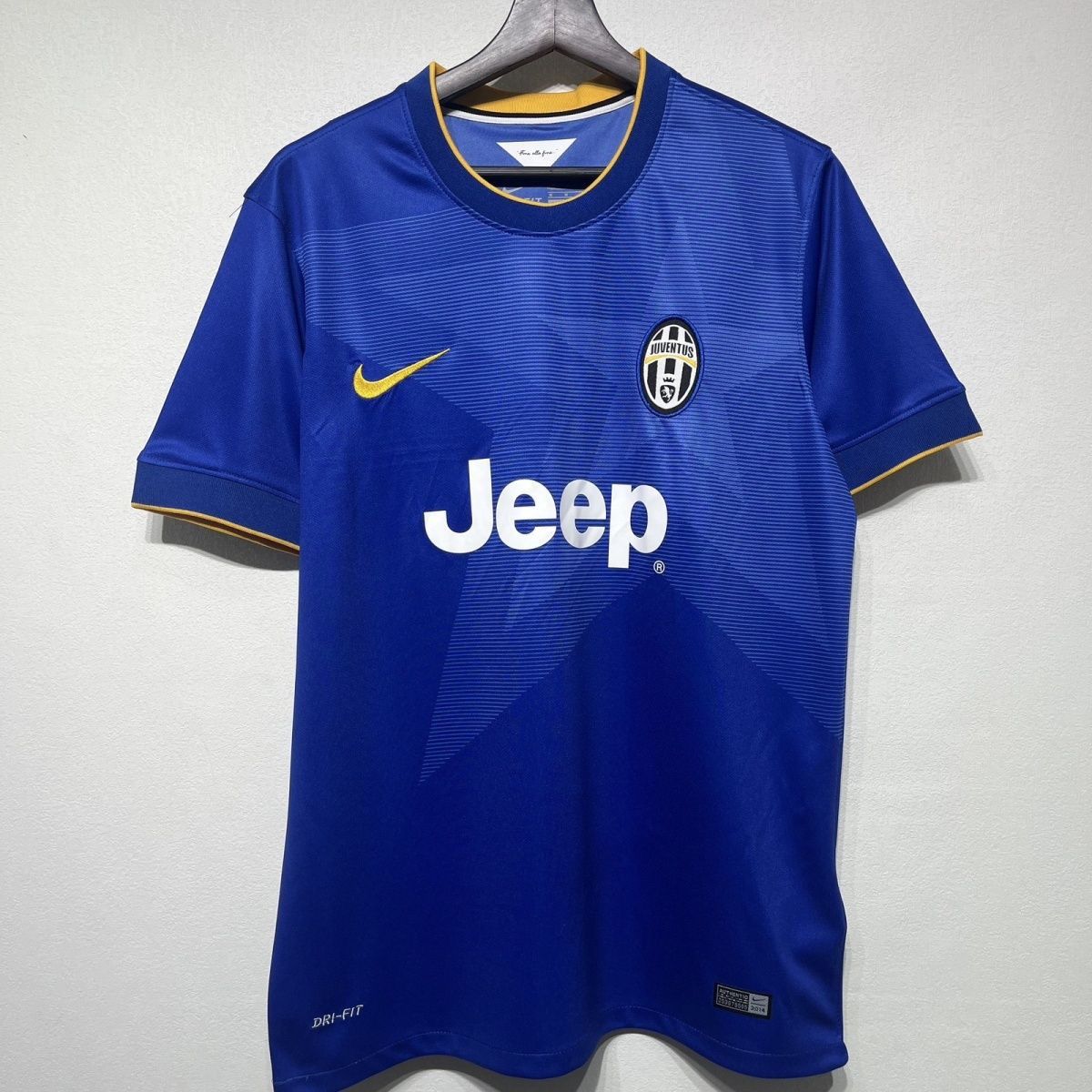 14-15 season Juventus away retro classic short sleeved jersey | Soc Jersey - Premium Football Jersey