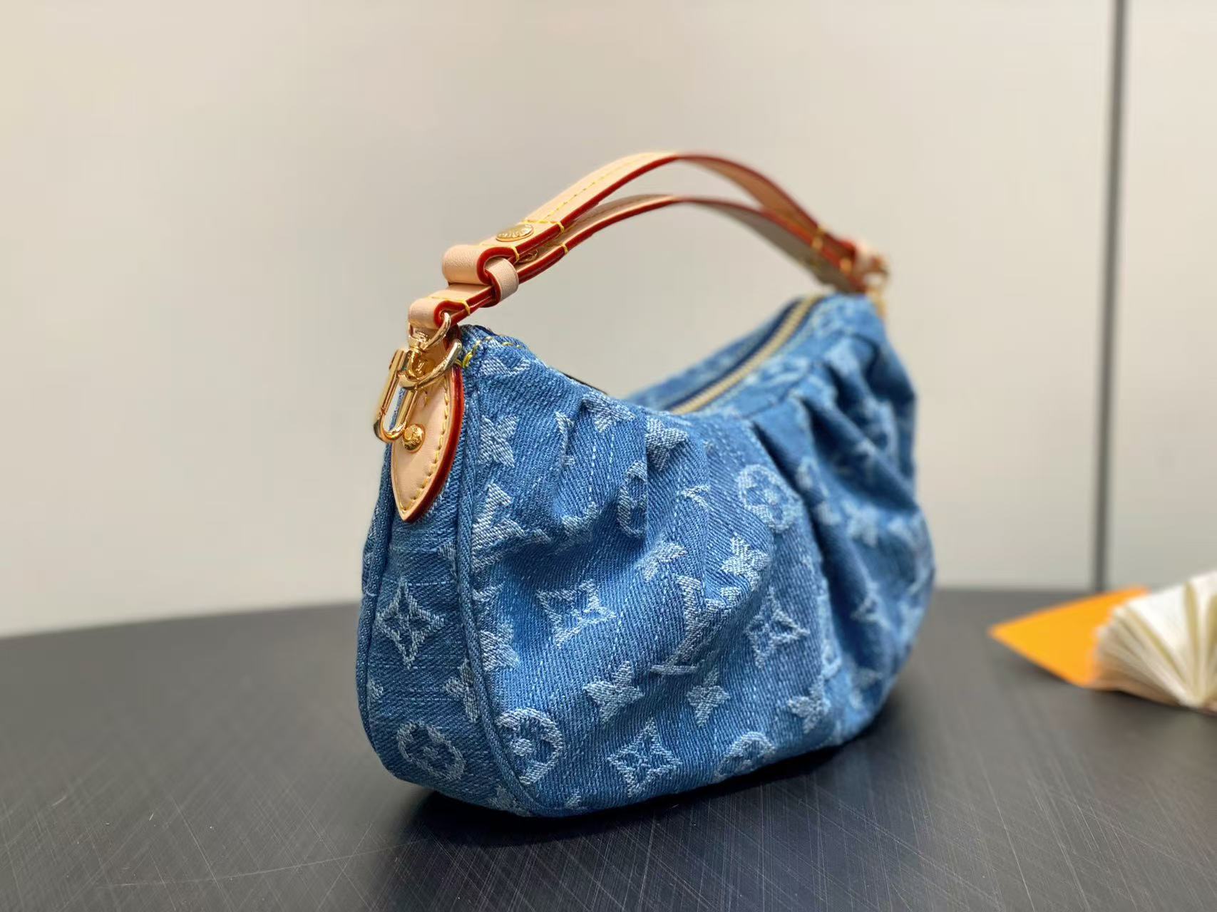 Louis Vuitton LV Pochette Valley handbag denim bag
