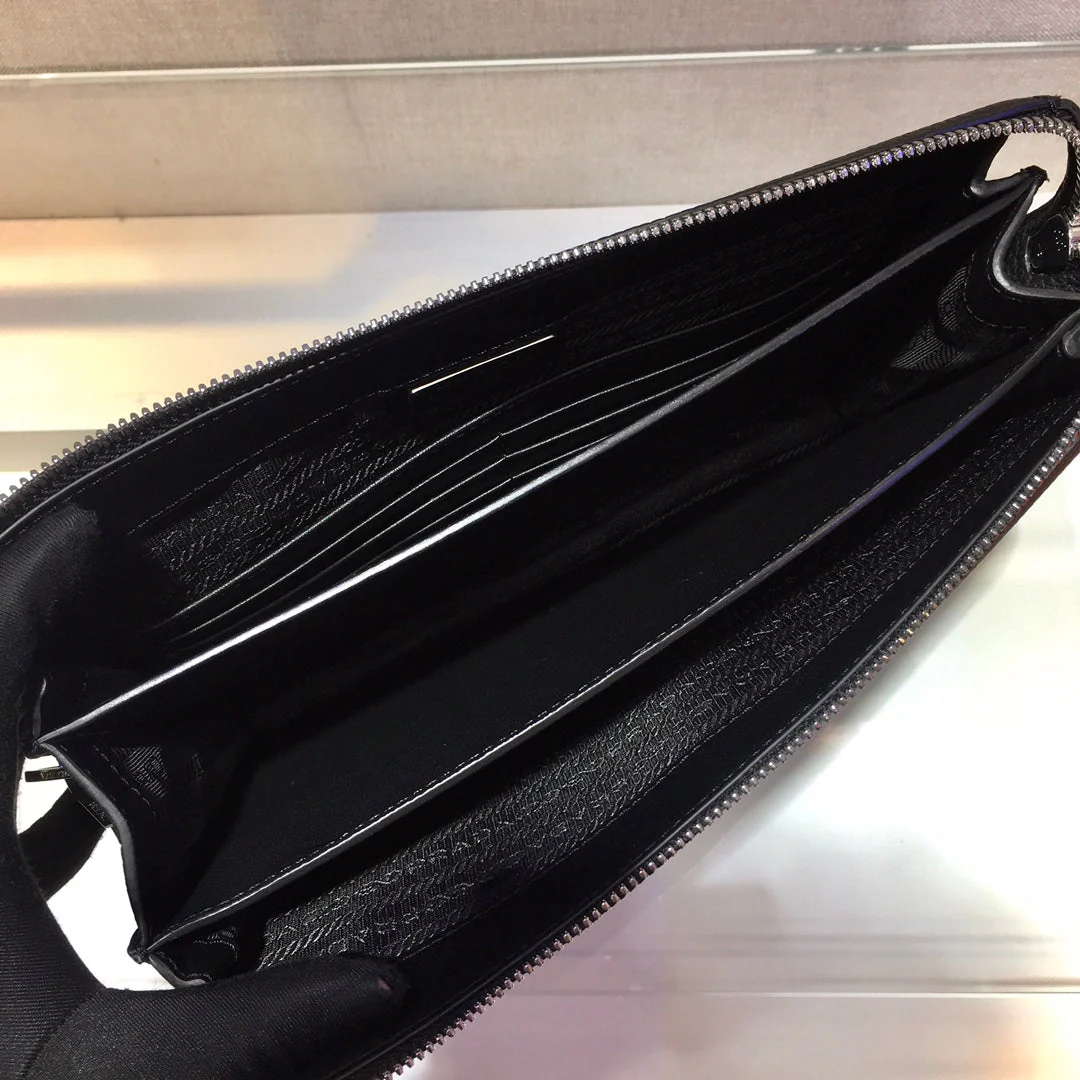 Prada CLUTCH 26 IN BLACK GRAINED CALFSKIN TRIANGLE LOGO