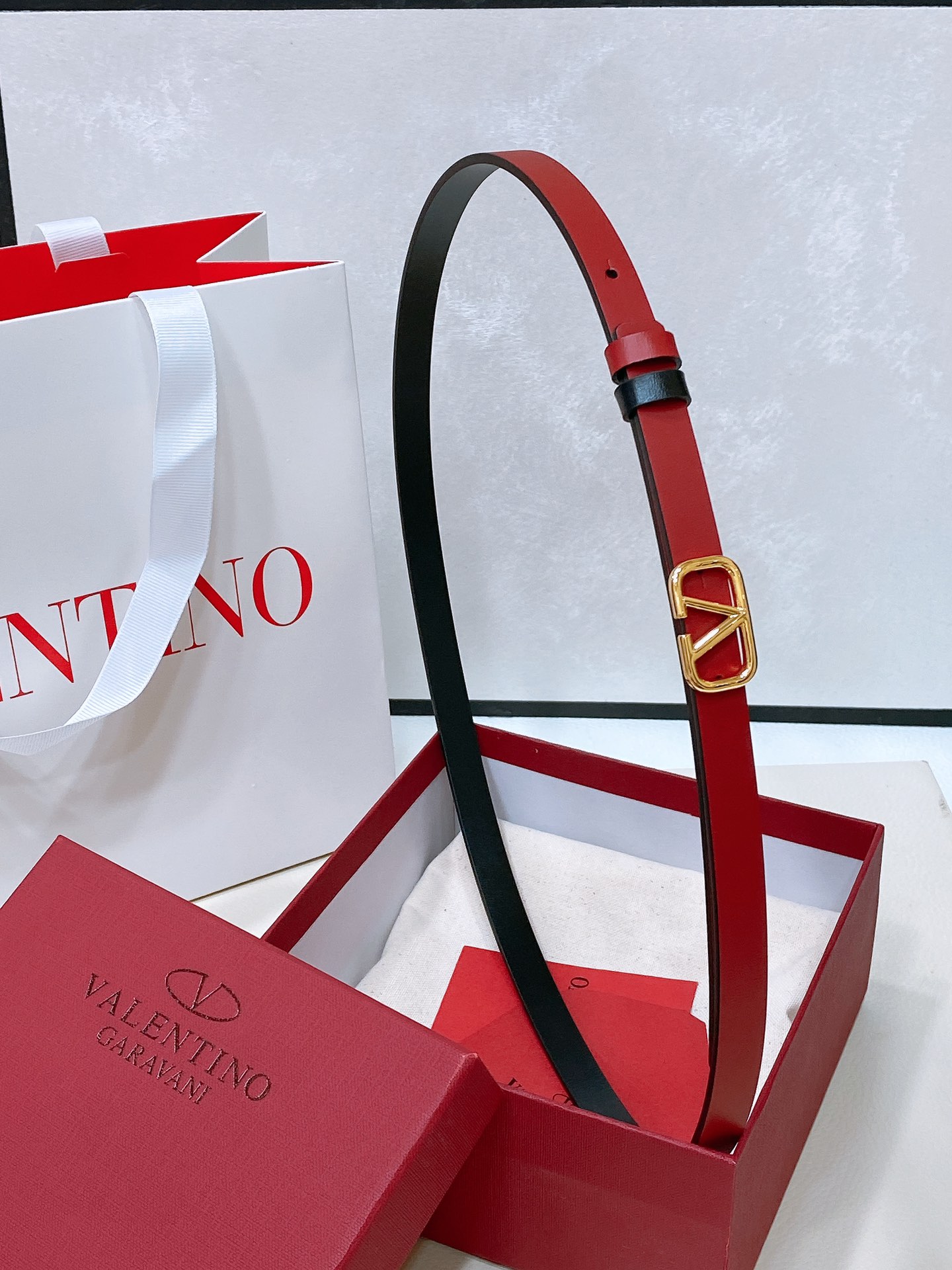 Valentino Mini Reversible Leather Belt 1cm