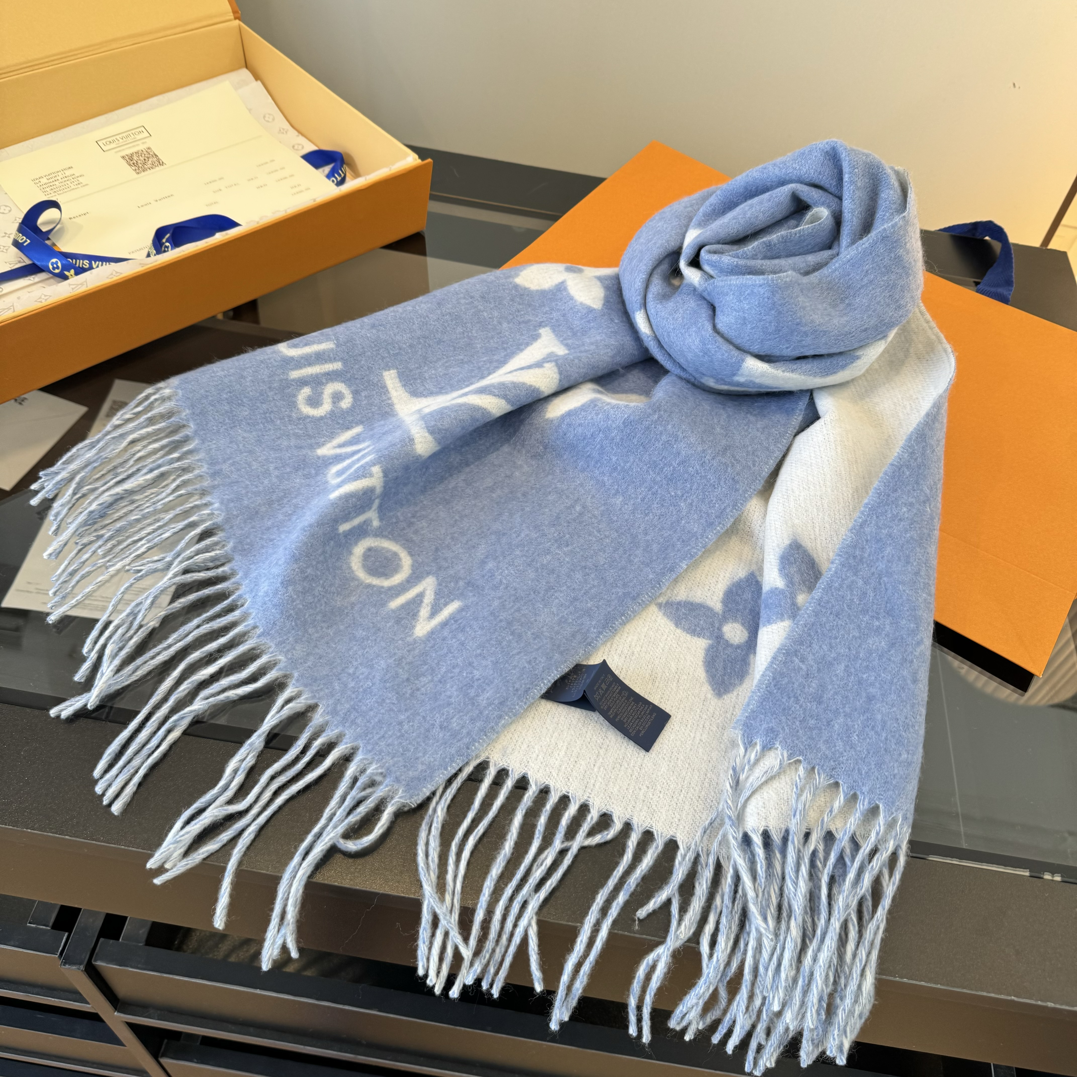 Louis Vuitton LV Reykjavik Monogram Scarf
