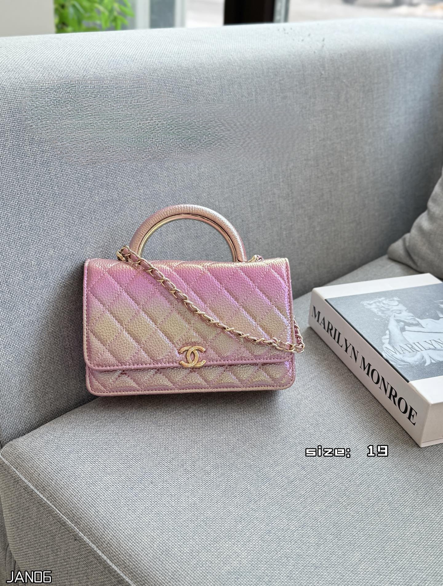 Chanel CF Handle WOC 19CM Mag Closure Caviar Iridescent Leather Flap Wallet Chain Handle Bag - KAIROO