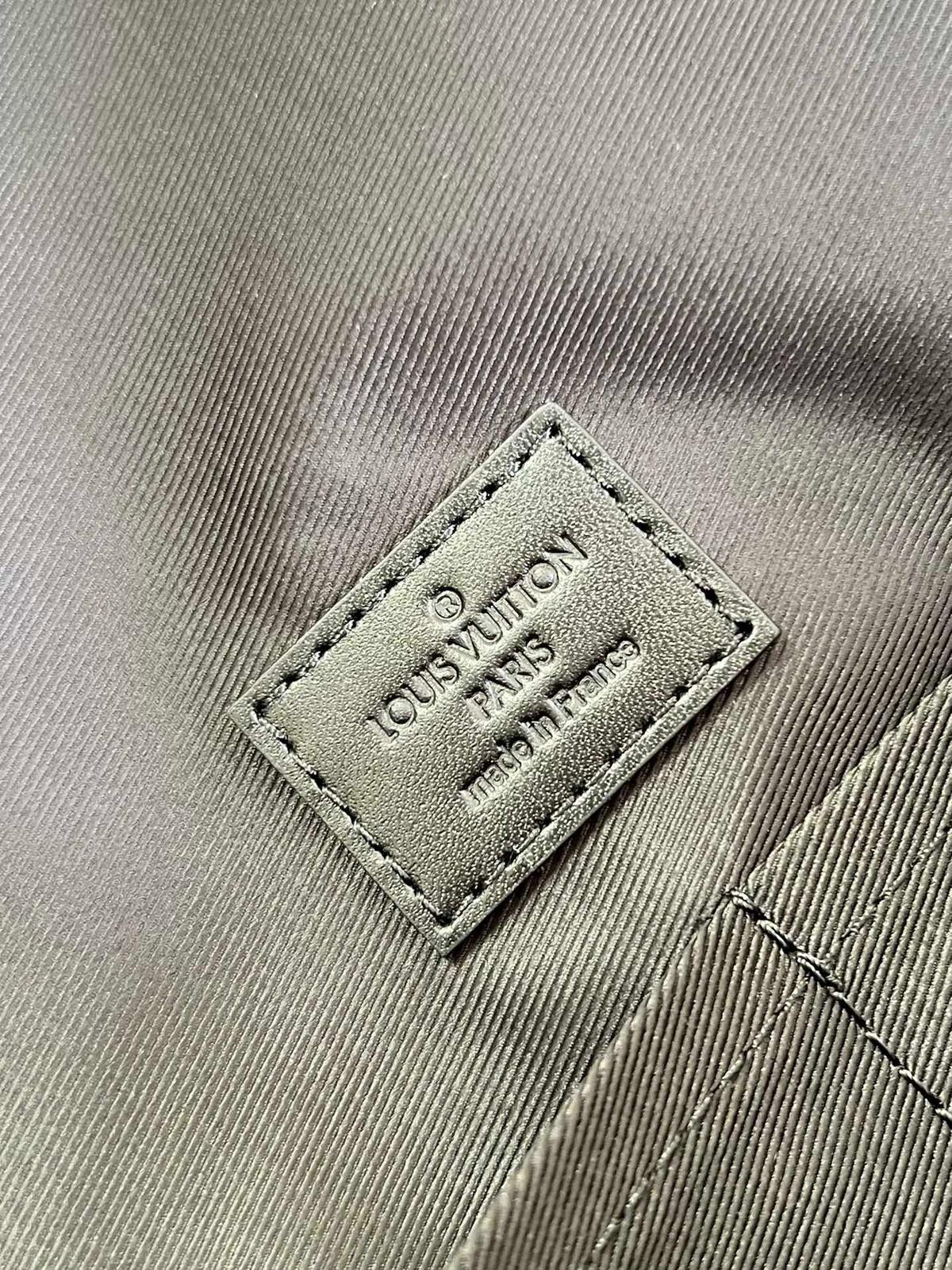 Louis Vuitton monogram messenger bag