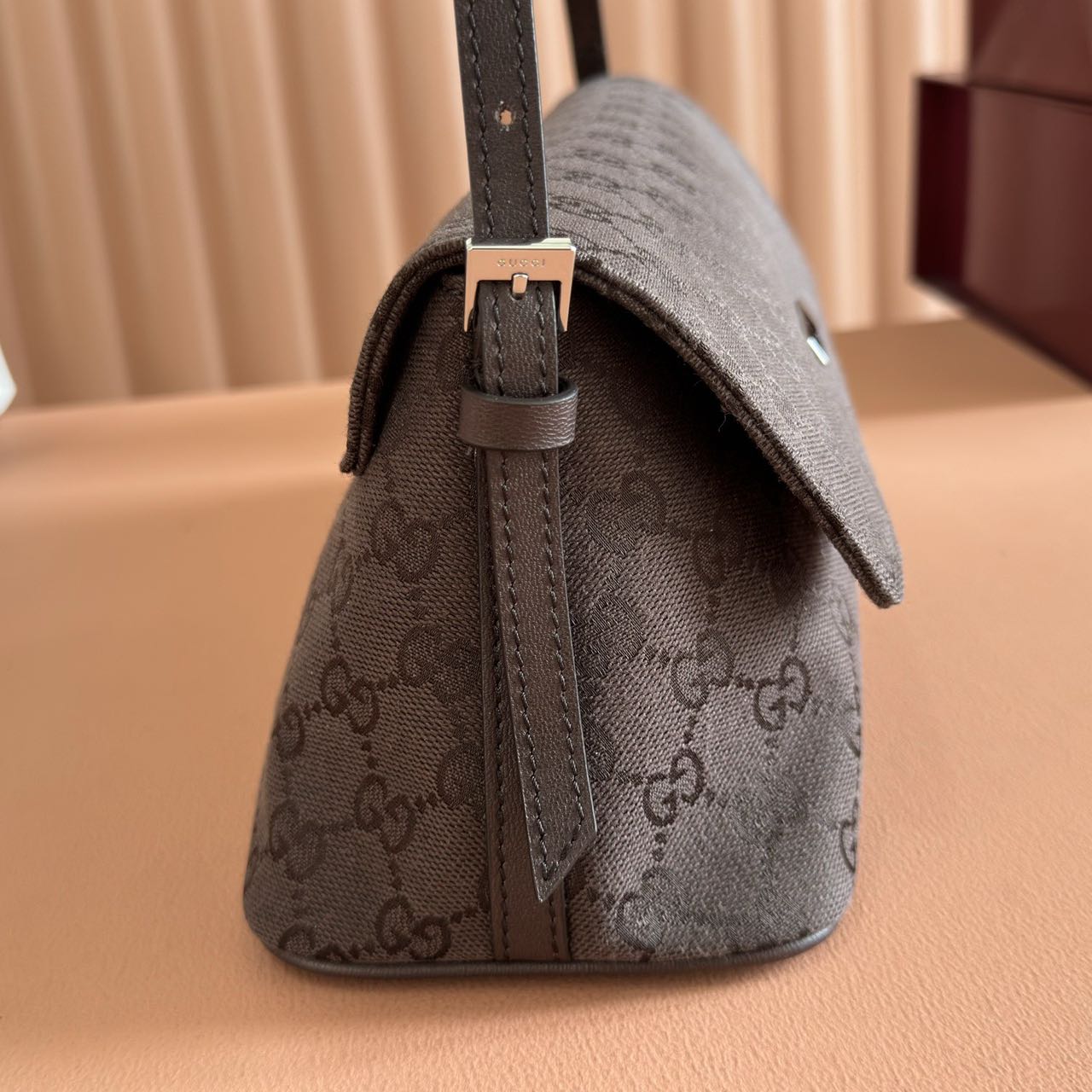 GUCCI Madison medium shoulder bag
