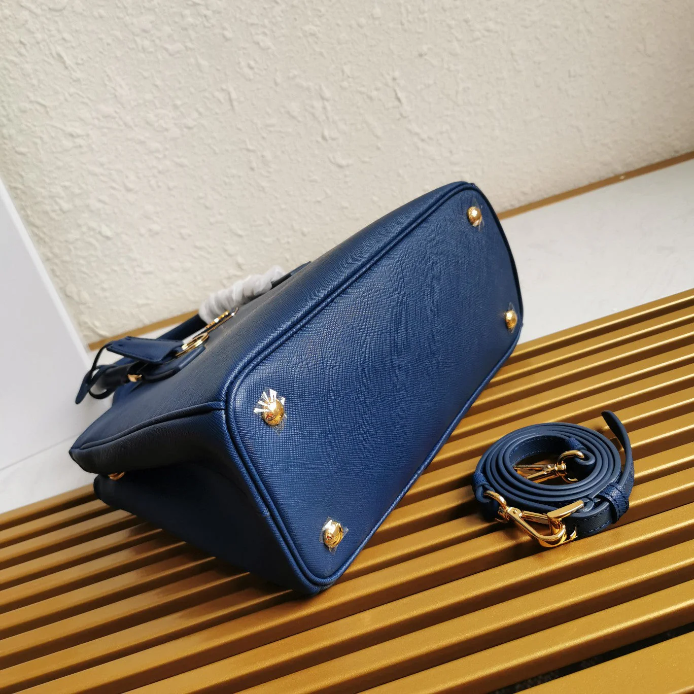 Prada MEDIUM GALLERIA 28 BLUE SAFFIANO LEATHER