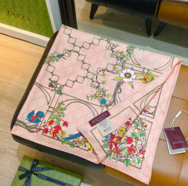 Gucci Silk Square 90cm