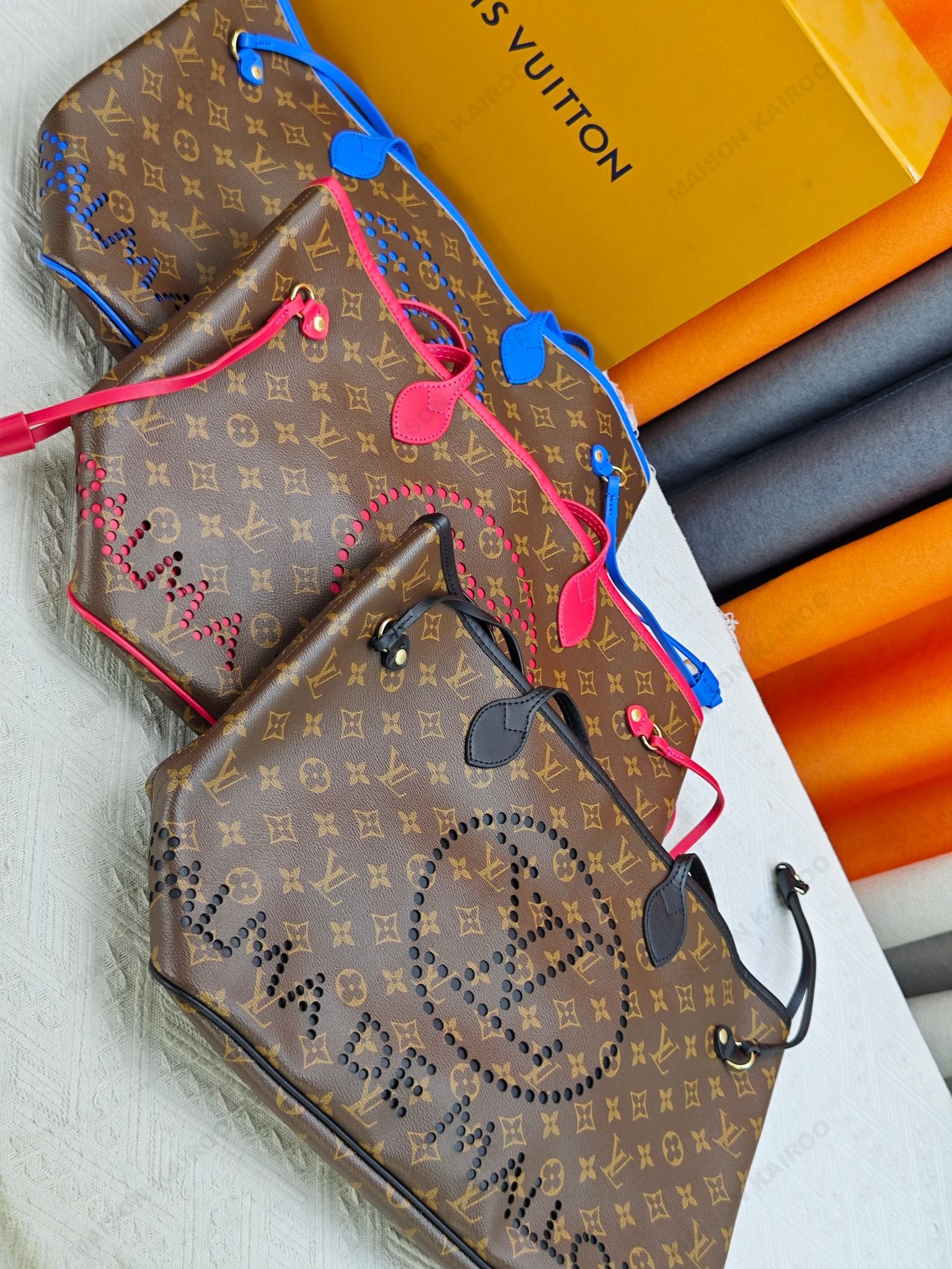 Louis Vuitton LV Neverfull MM Cut-Out Perforated Dot & Letter Monogram Canvas Tote Bag With Pouch - KAIROO