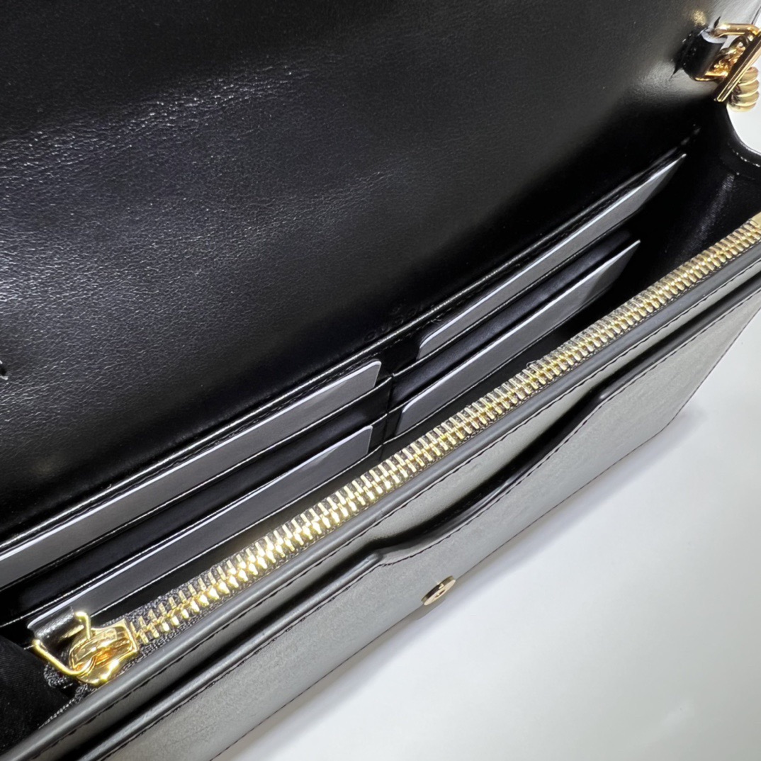 Gucci GG Marmont Quilted Chain Bag Black