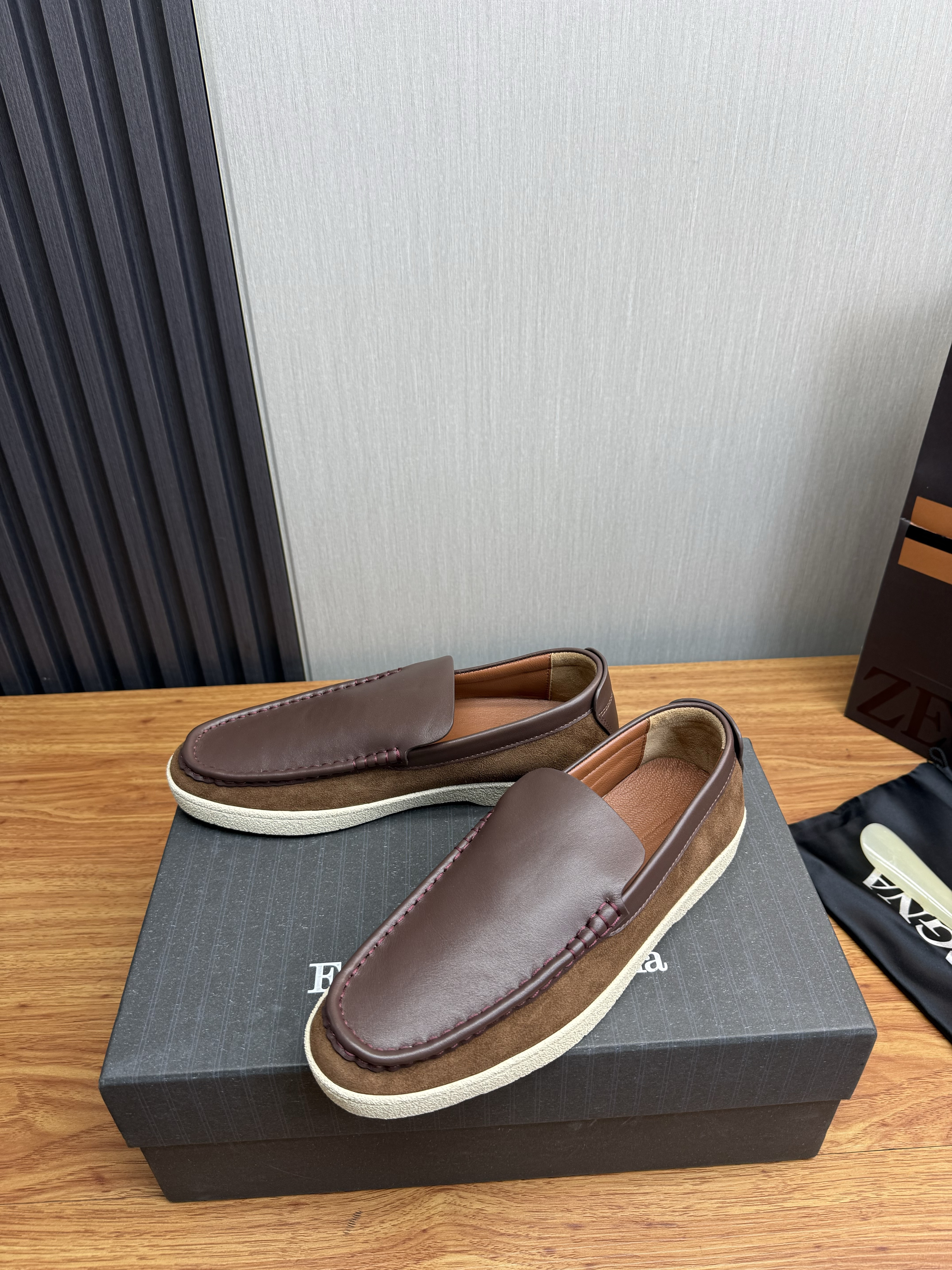 Zegna Men's Luxury leather loafer