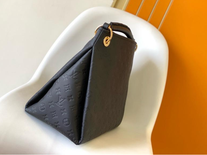 Louis Vuitton LV Black hand-held shopping bag