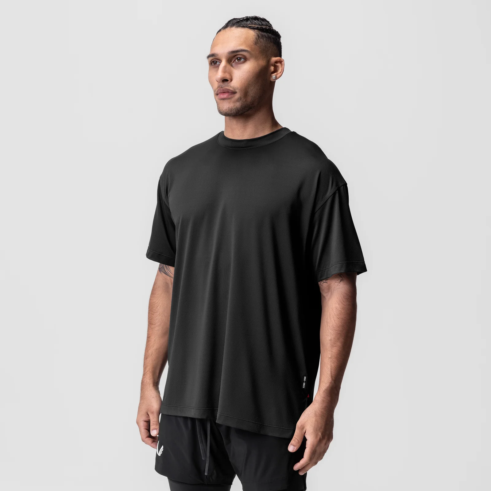 0822. AeroSilver Oversized Tee - Black