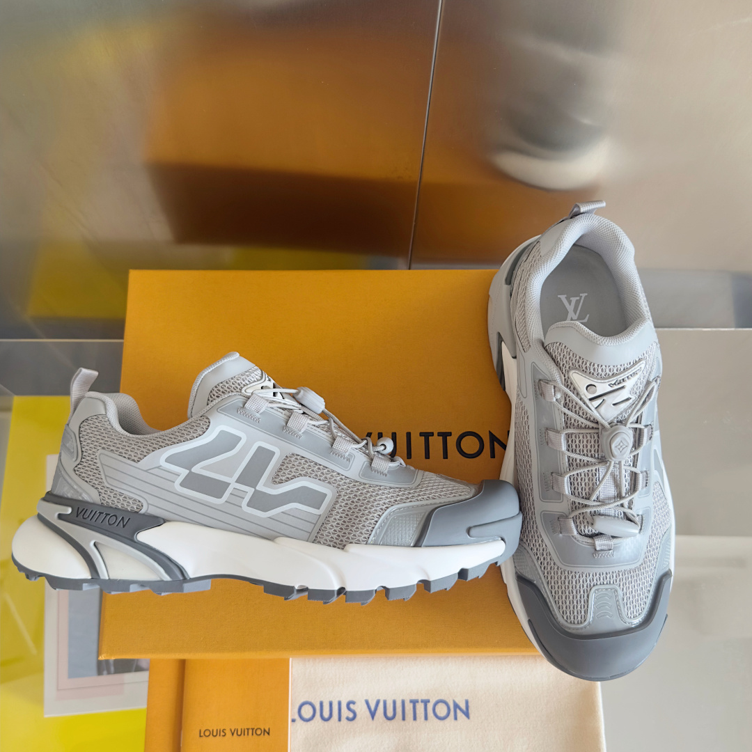 Men's LV Runner Tatic Sneaker