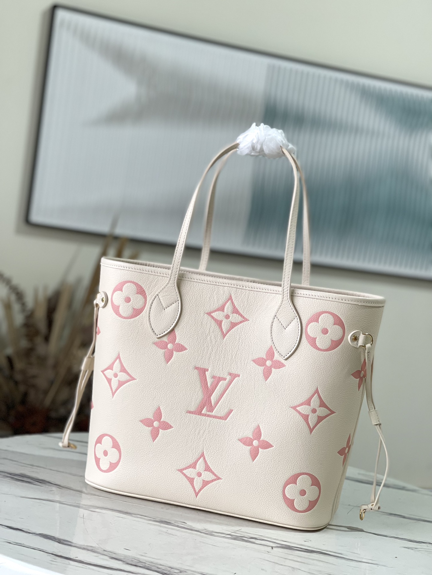 Louis Vuitton LV Neverfull MM Pink M21579