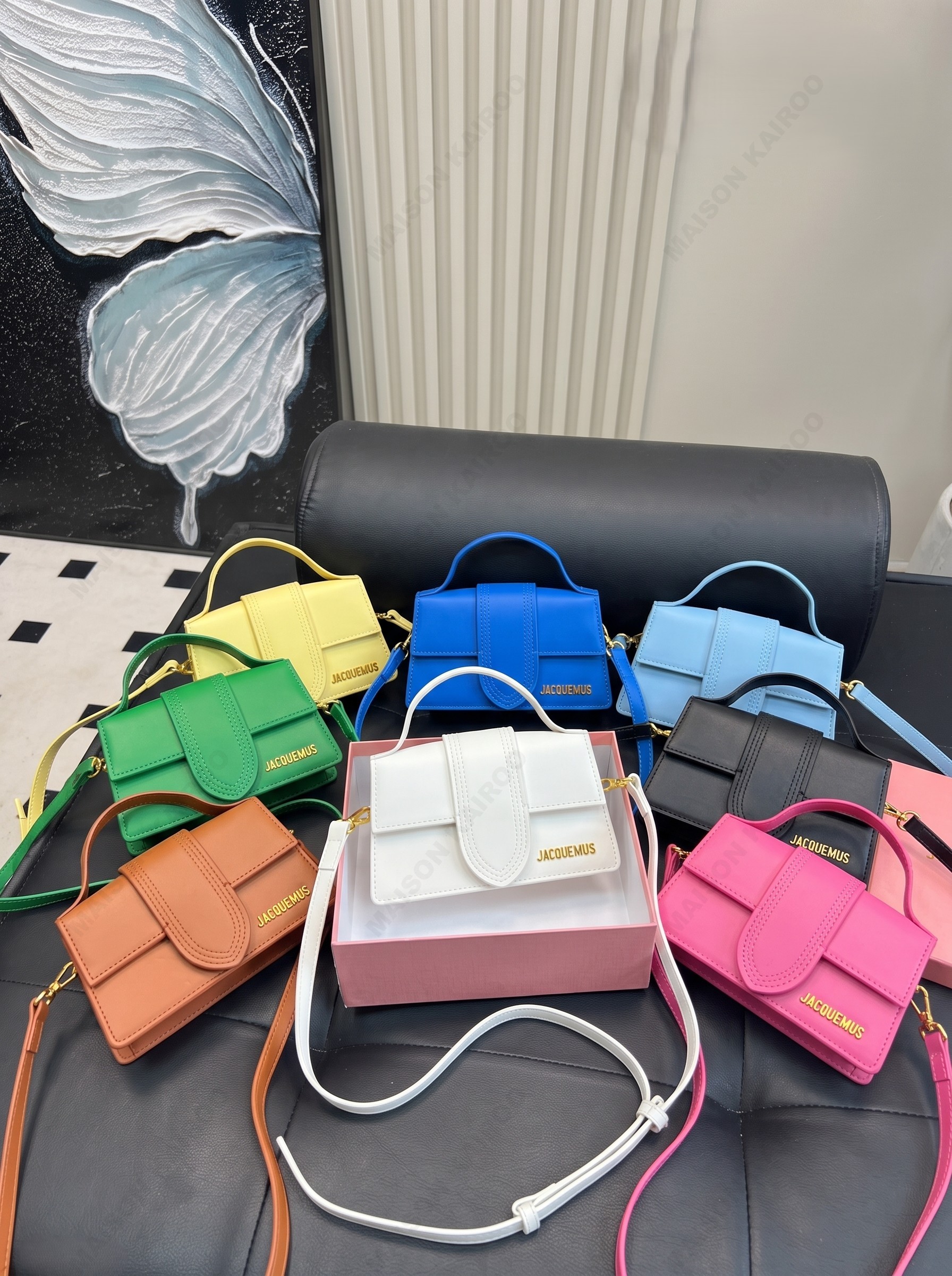 Jacquemus The large Bambino 24 Smooth Leather Tab Flap Magnet Closure Top Handle Box Crossbody Bag - KAIROO