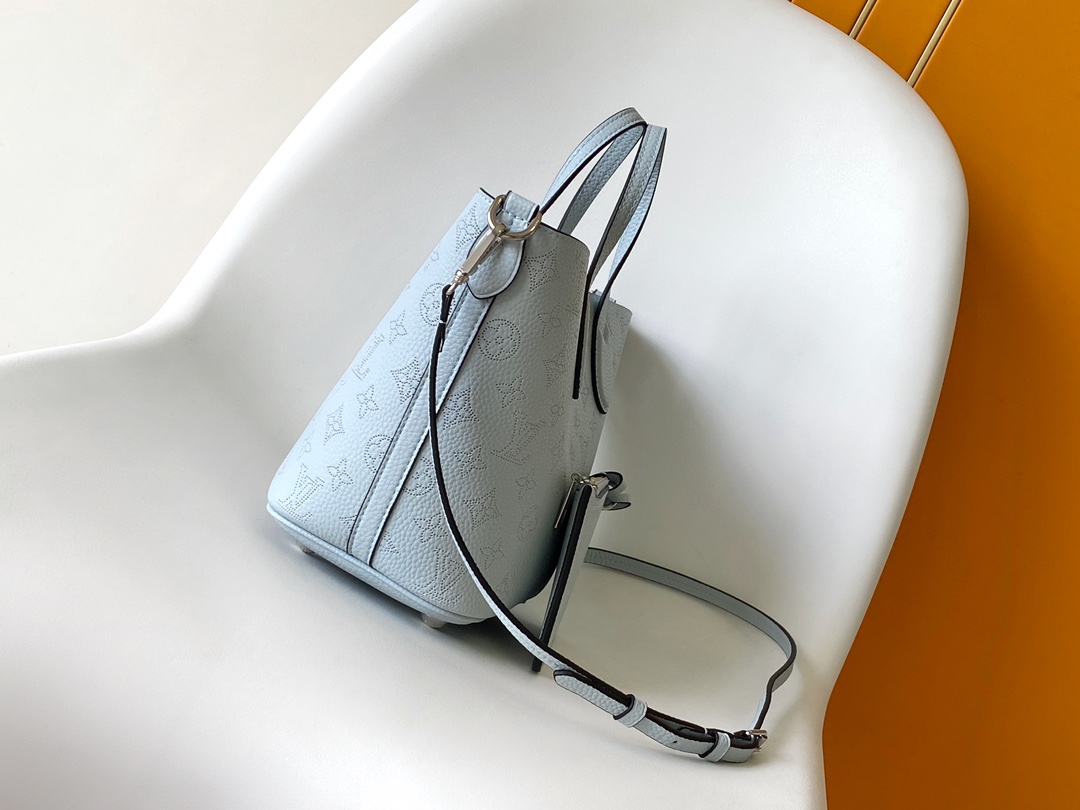 Louis Vuitton LV 10A Handbag Shoulder Bag Top Mirror Quality Version Blossom M24930