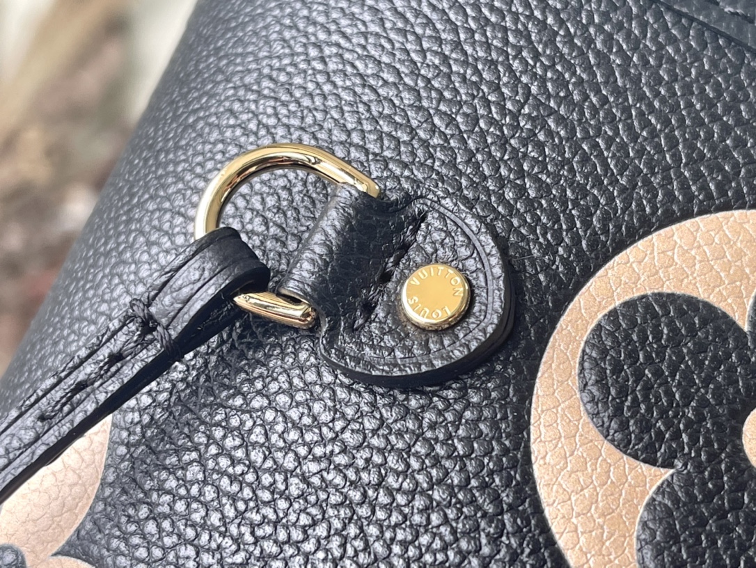 Louis Vuitton LV Neverfull MM m58907