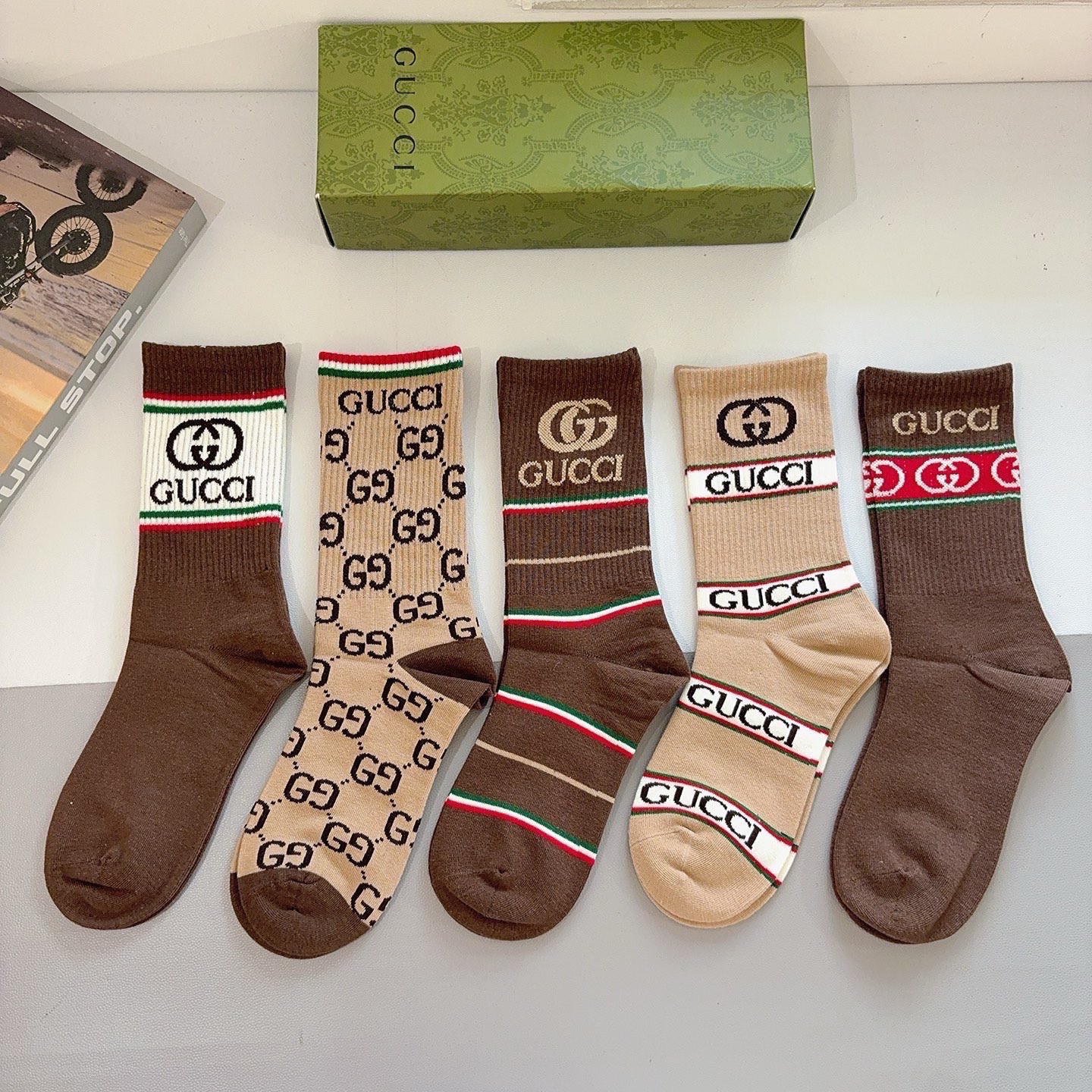 Gucci Wool Socks ( 5 pairs)