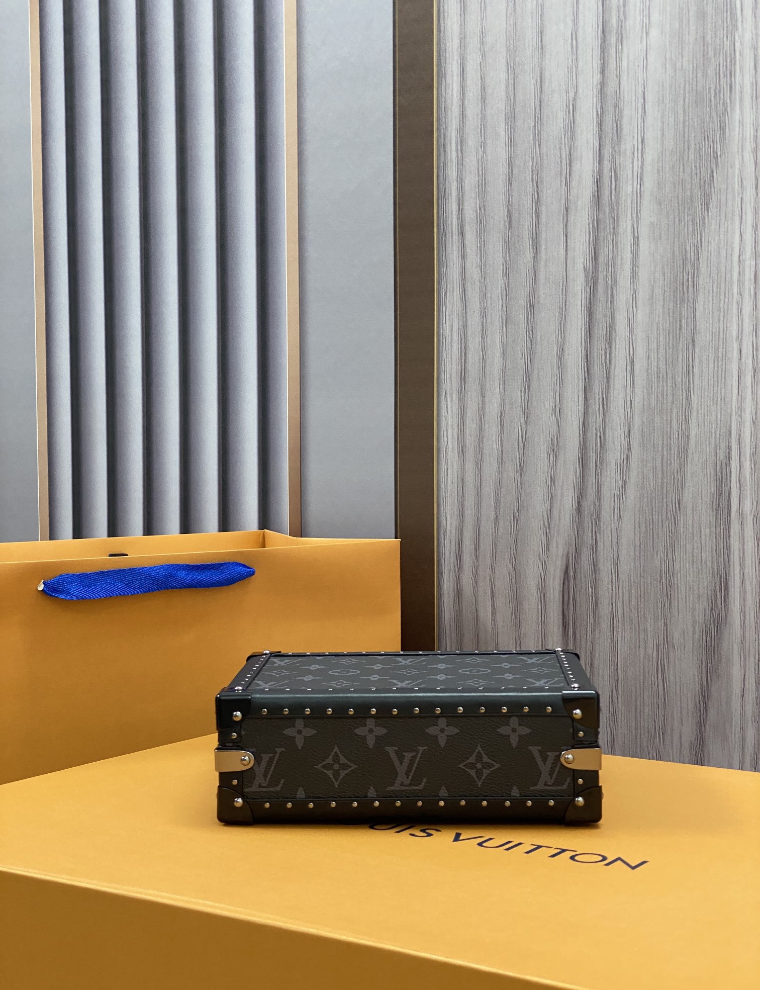 Louis Vuitton LV Clutch Box M20251