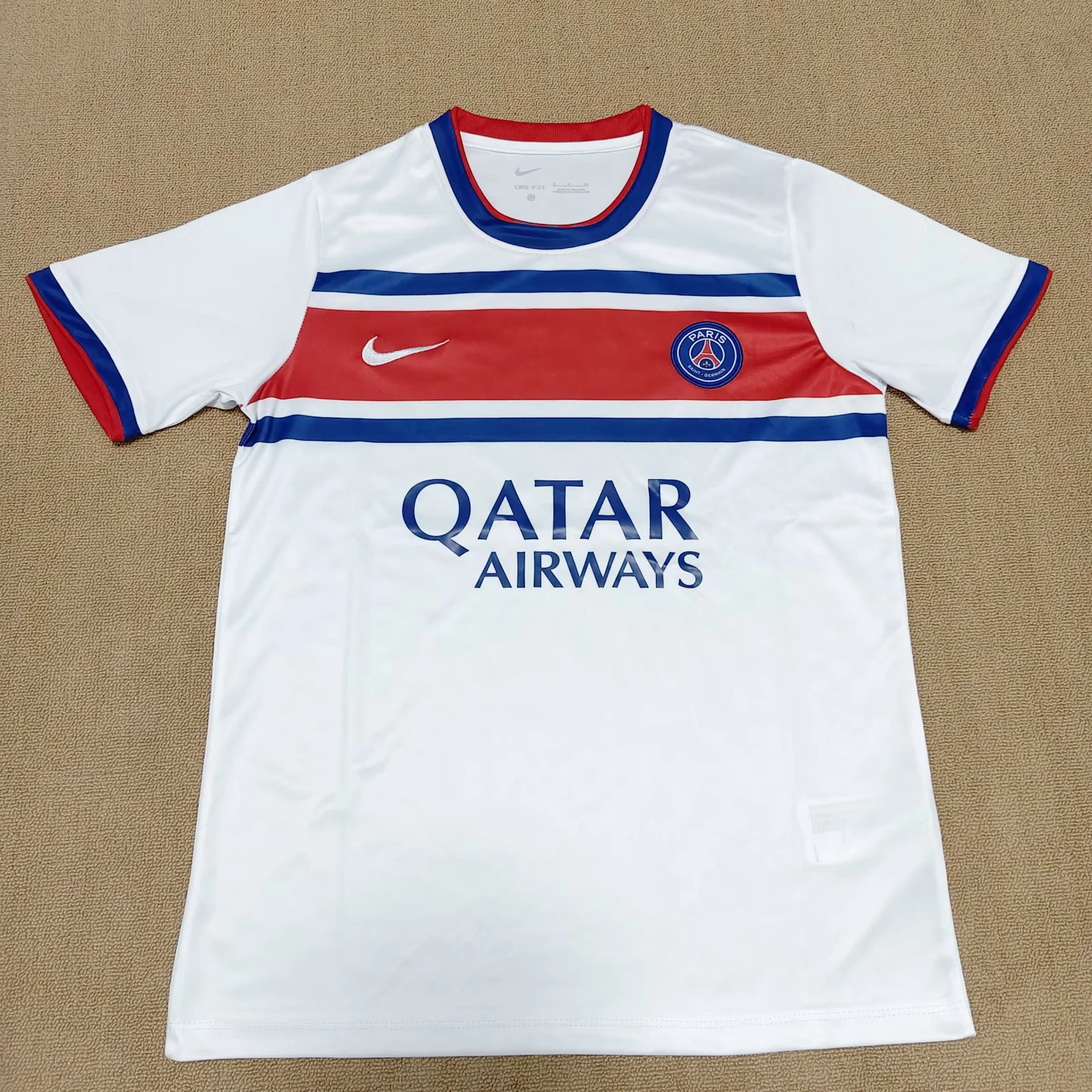 2026-27 Paris Straining Levver White Fans Football Shirt 1:1 Thai Quality