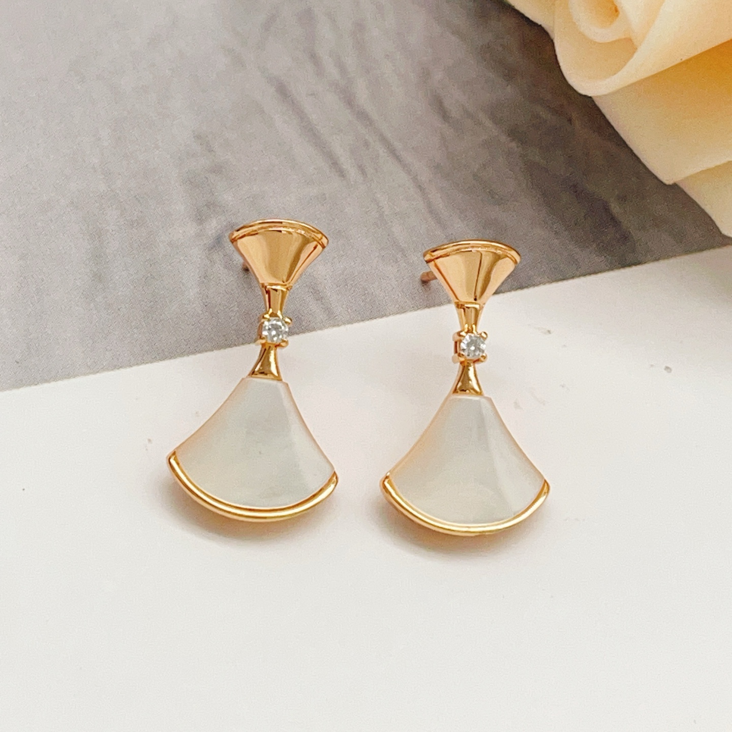Bvlgari Fashion Earrings