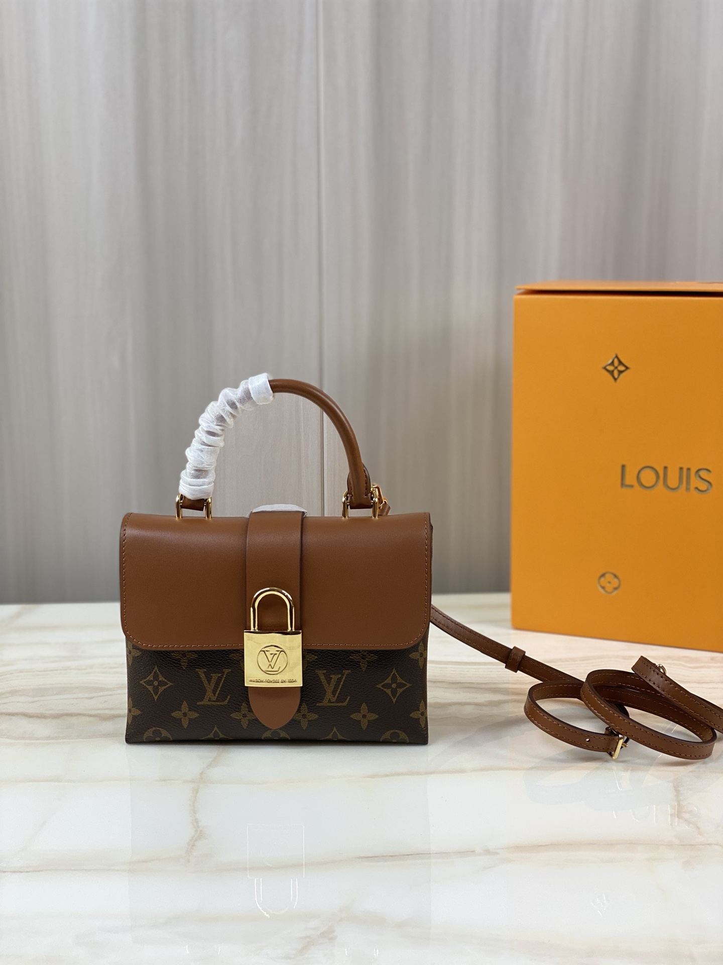 Louis Vuitton LV Locky BB M44654