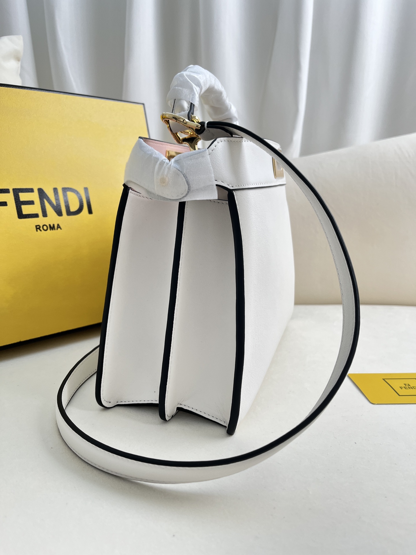 Fendi Iconic Peekaboo ISeeU Medium Leather Bag-White