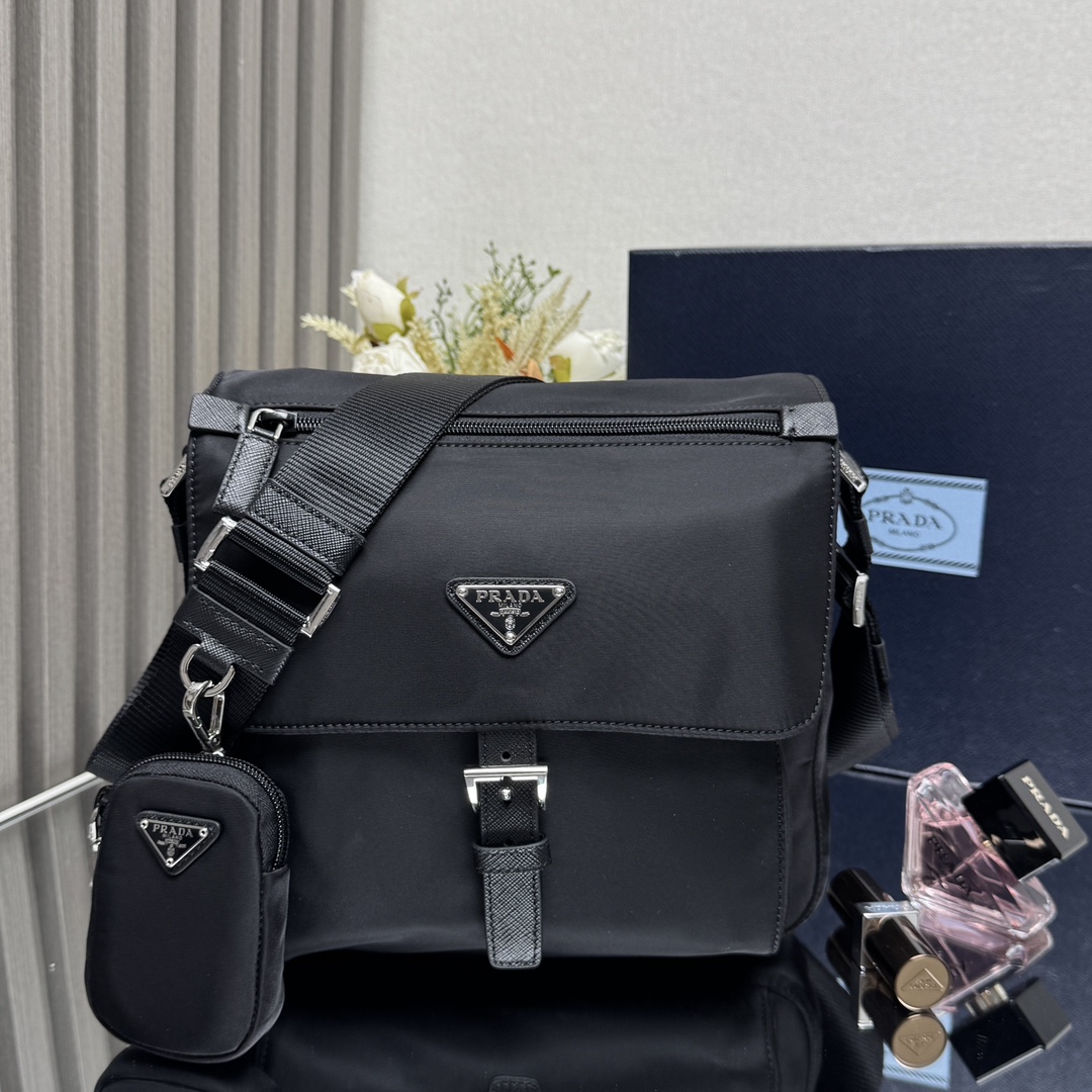Prada Re-Nylon shoulder bag-Black 1BD994