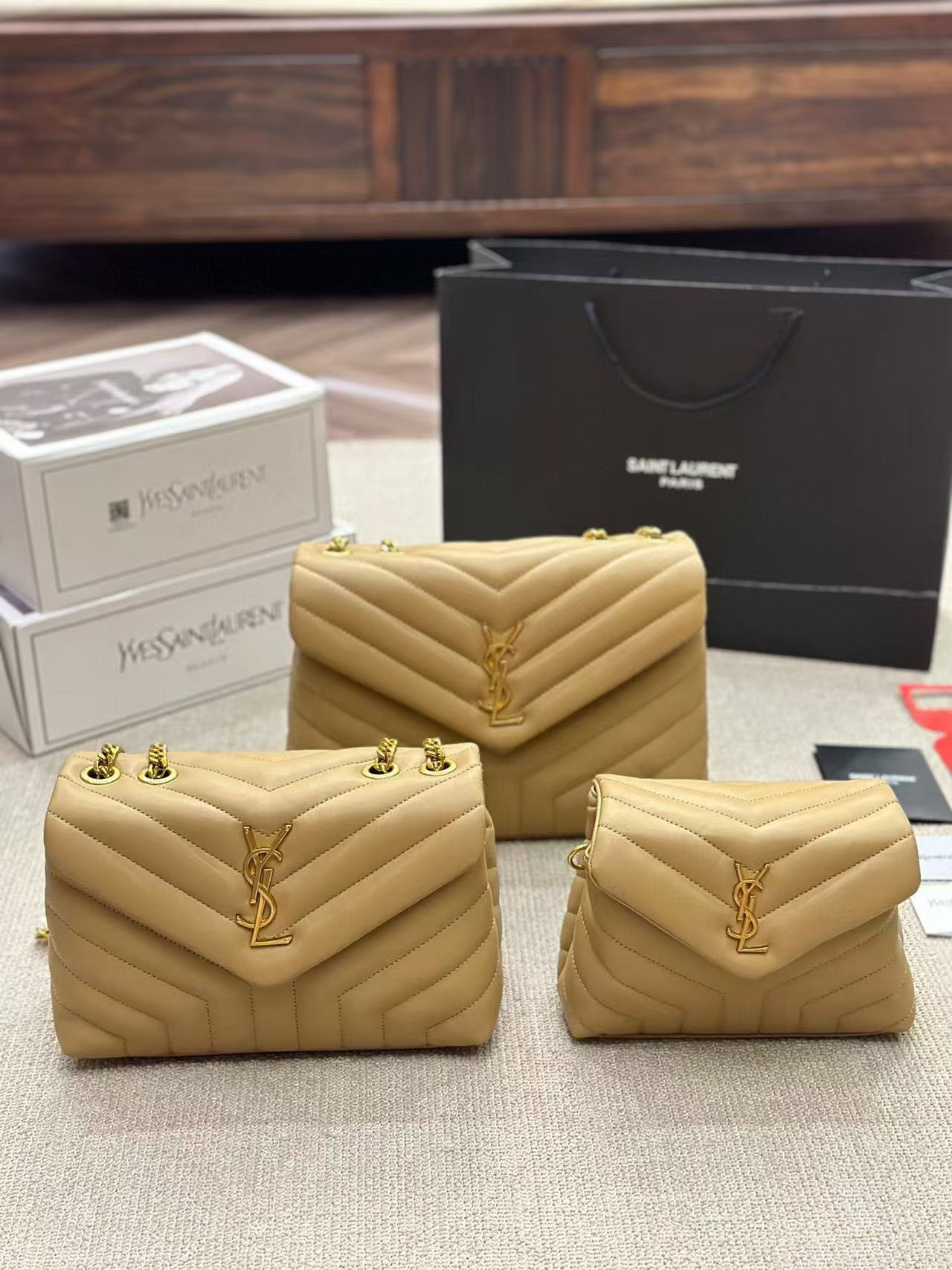 YSL SAINT LAURENT Loulou Toy quilted leather shoulder bag