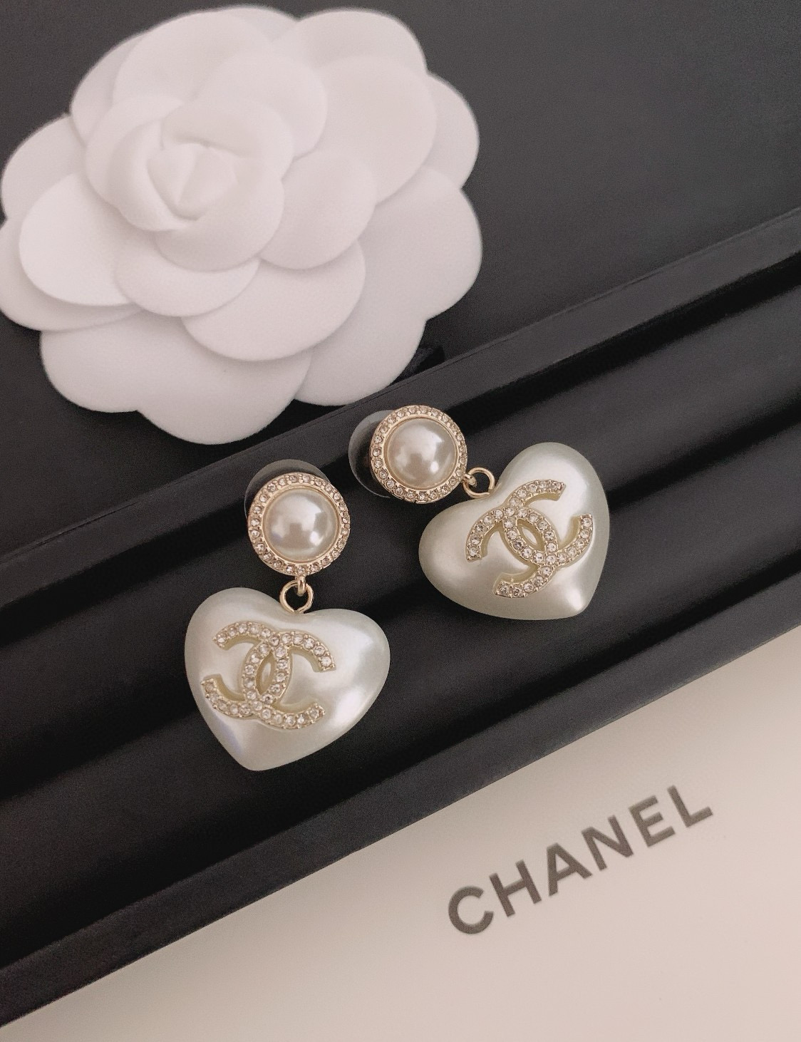 Chanel Fashion Earrings