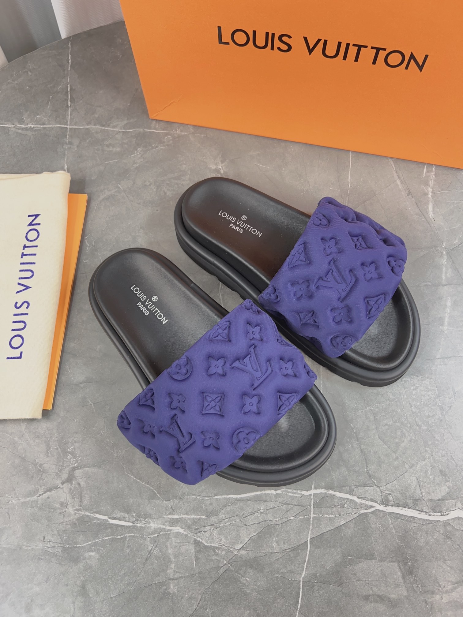 LV pillow comfort Unisex Mule