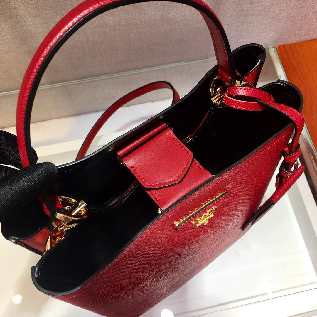 Prada medium pra panier bag 22cm red calfskin
