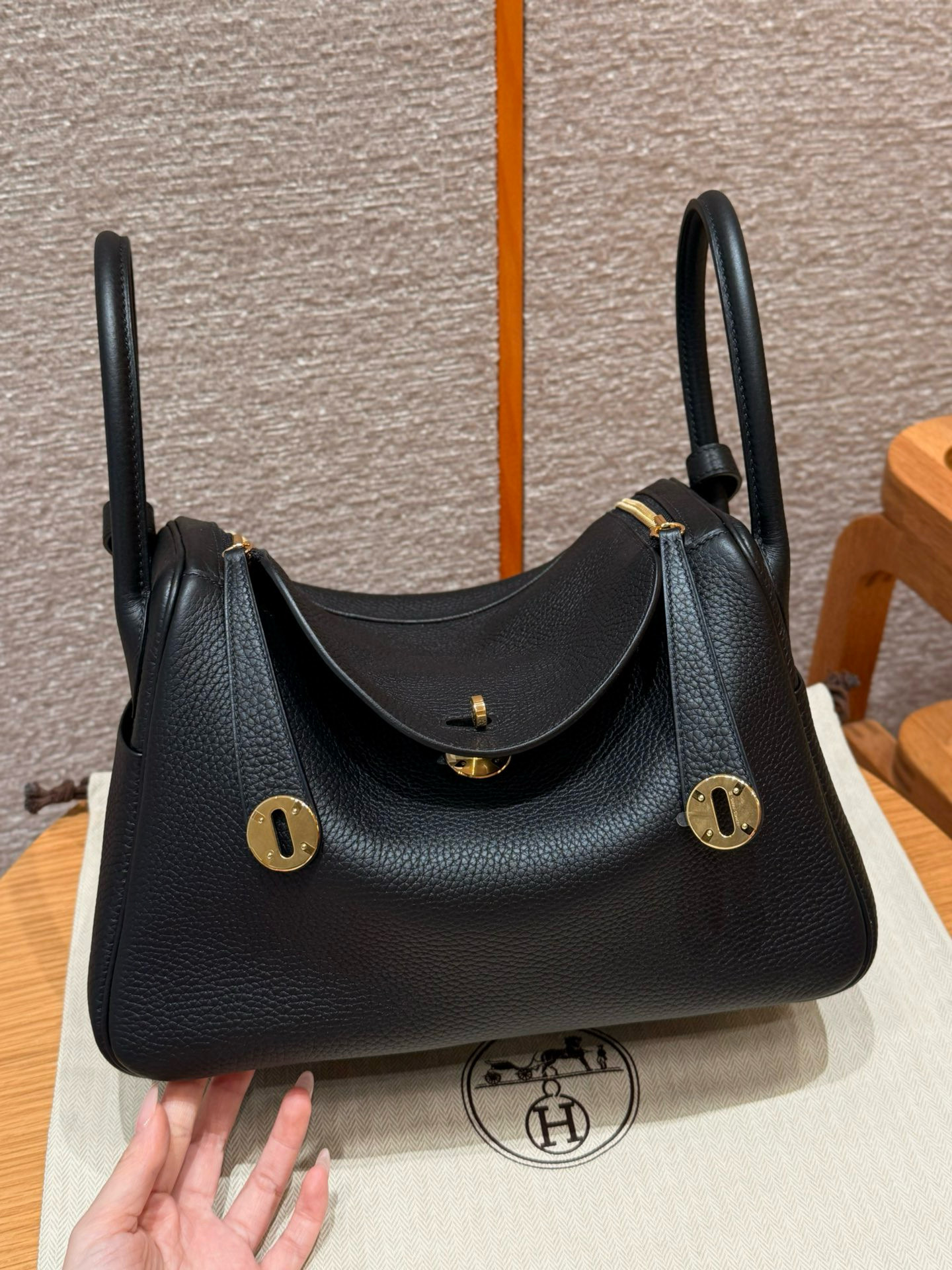 Hermes Black Clemence Lindy 30