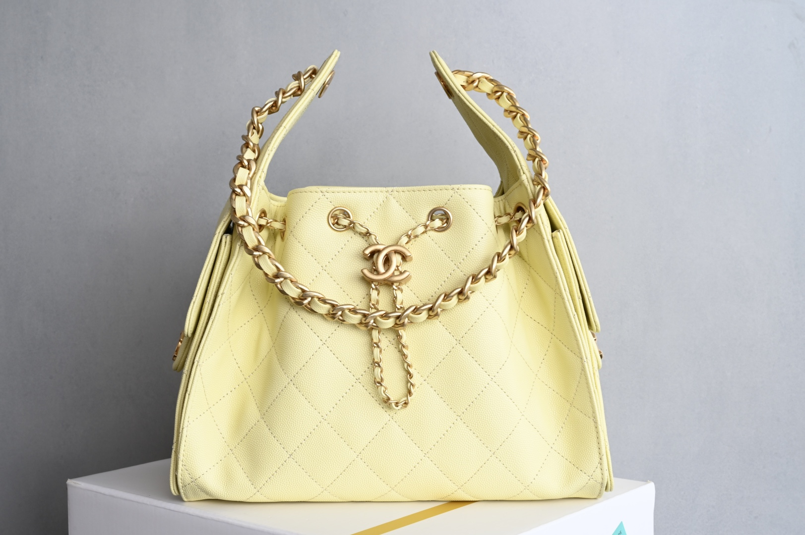 Chanel 25 Small Hobo Bag in Yellow AS5293