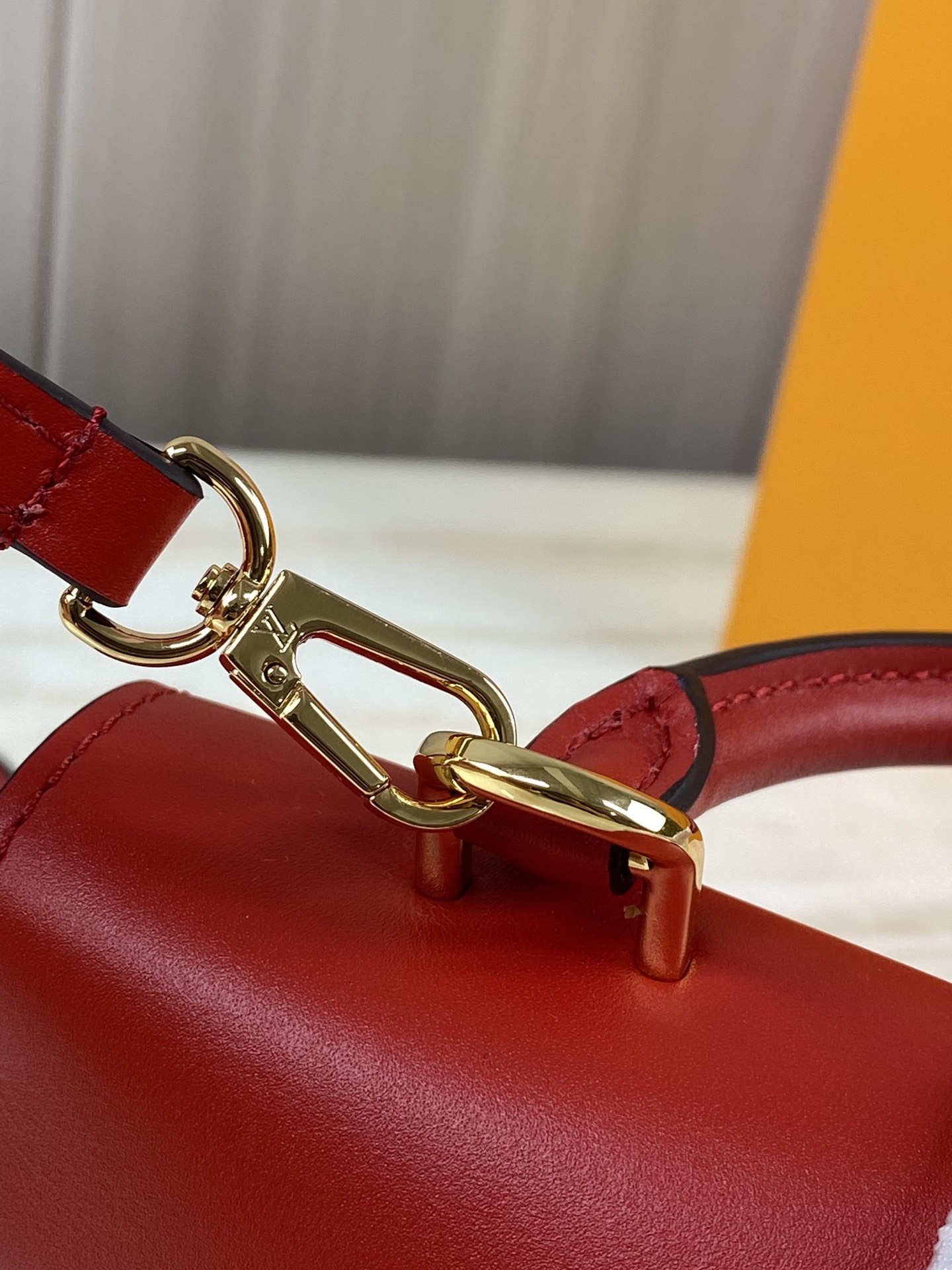 Louis Vuitton LV Locky BB M44322
