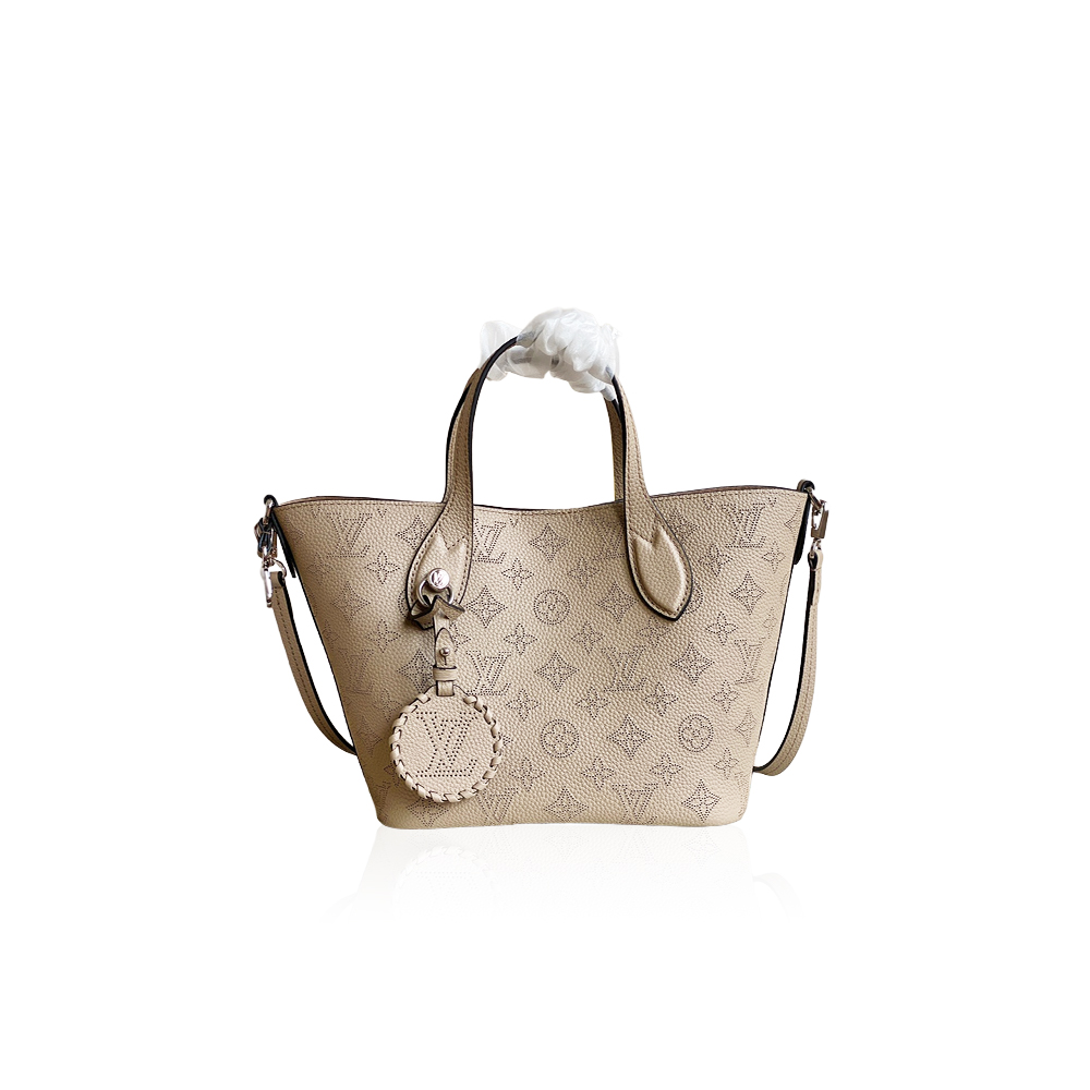 Louis Vuitton LV Blossom PM M21849